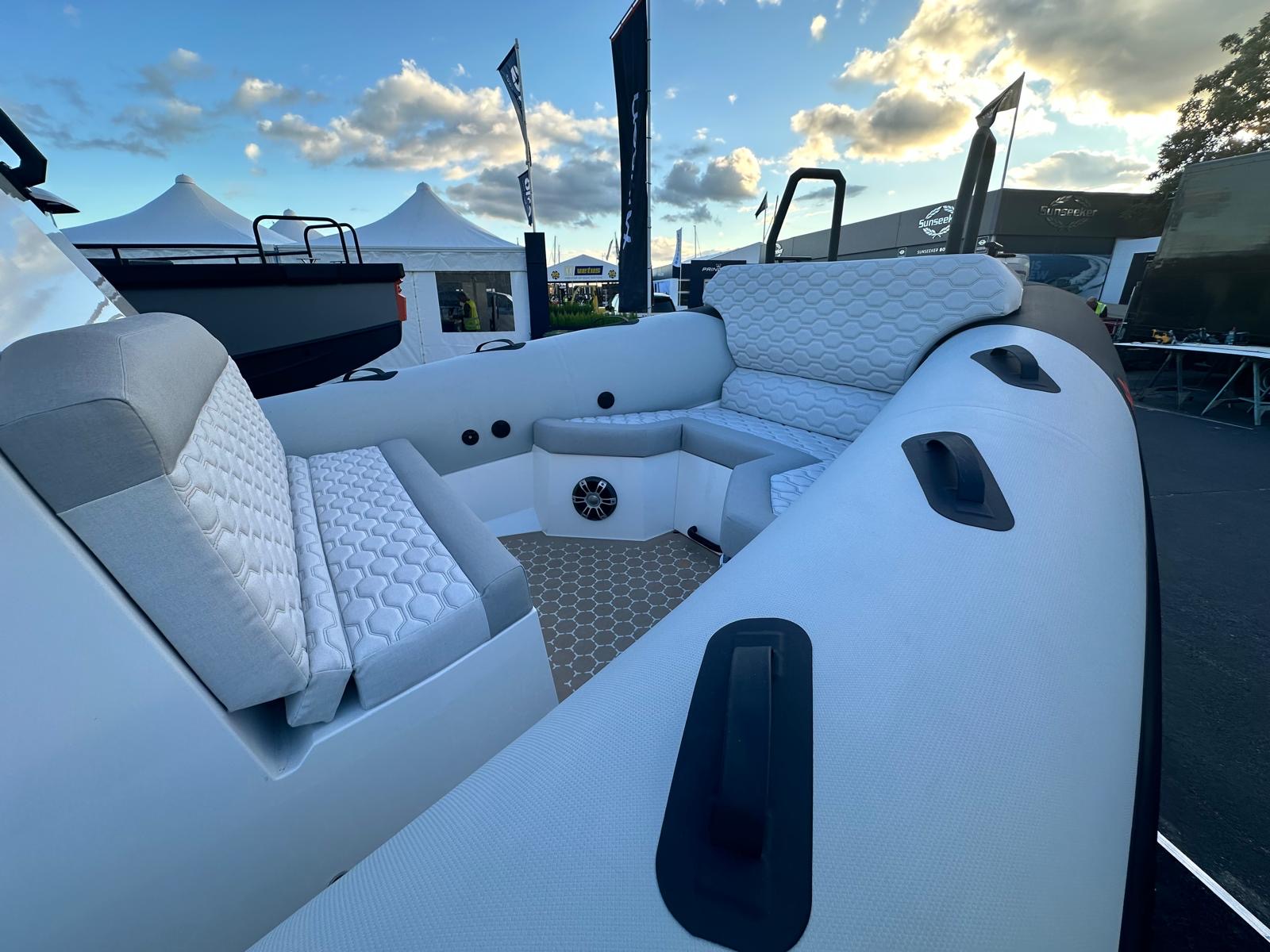Motorboot Arksen 8