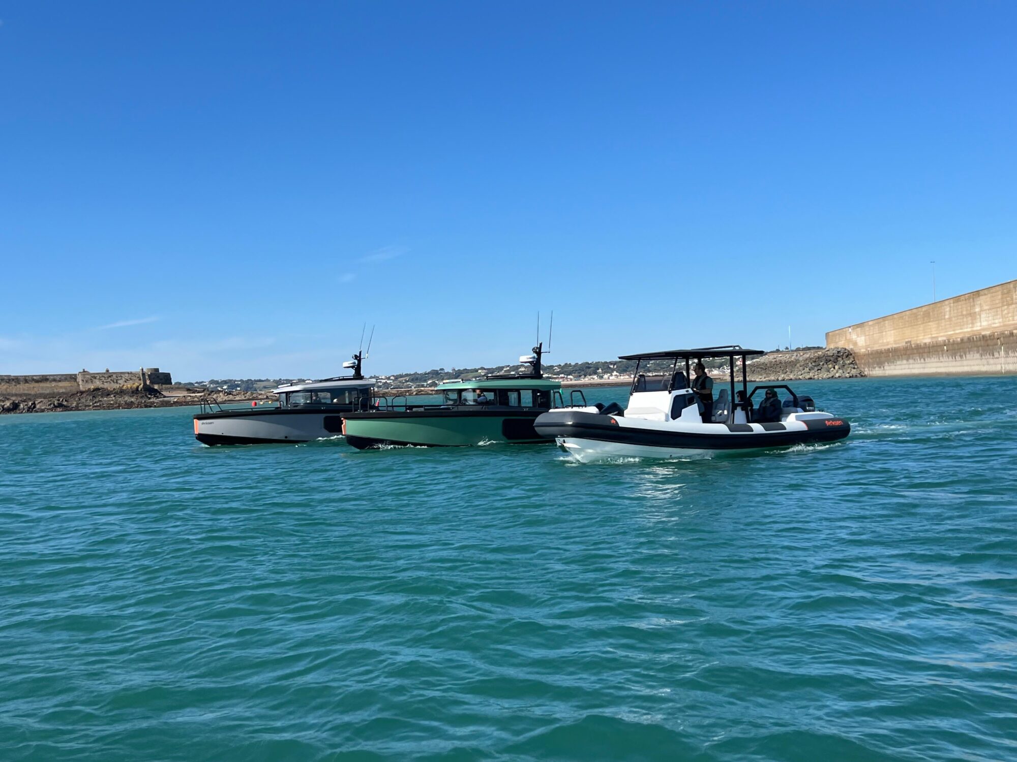 Motorboot Arksen 8