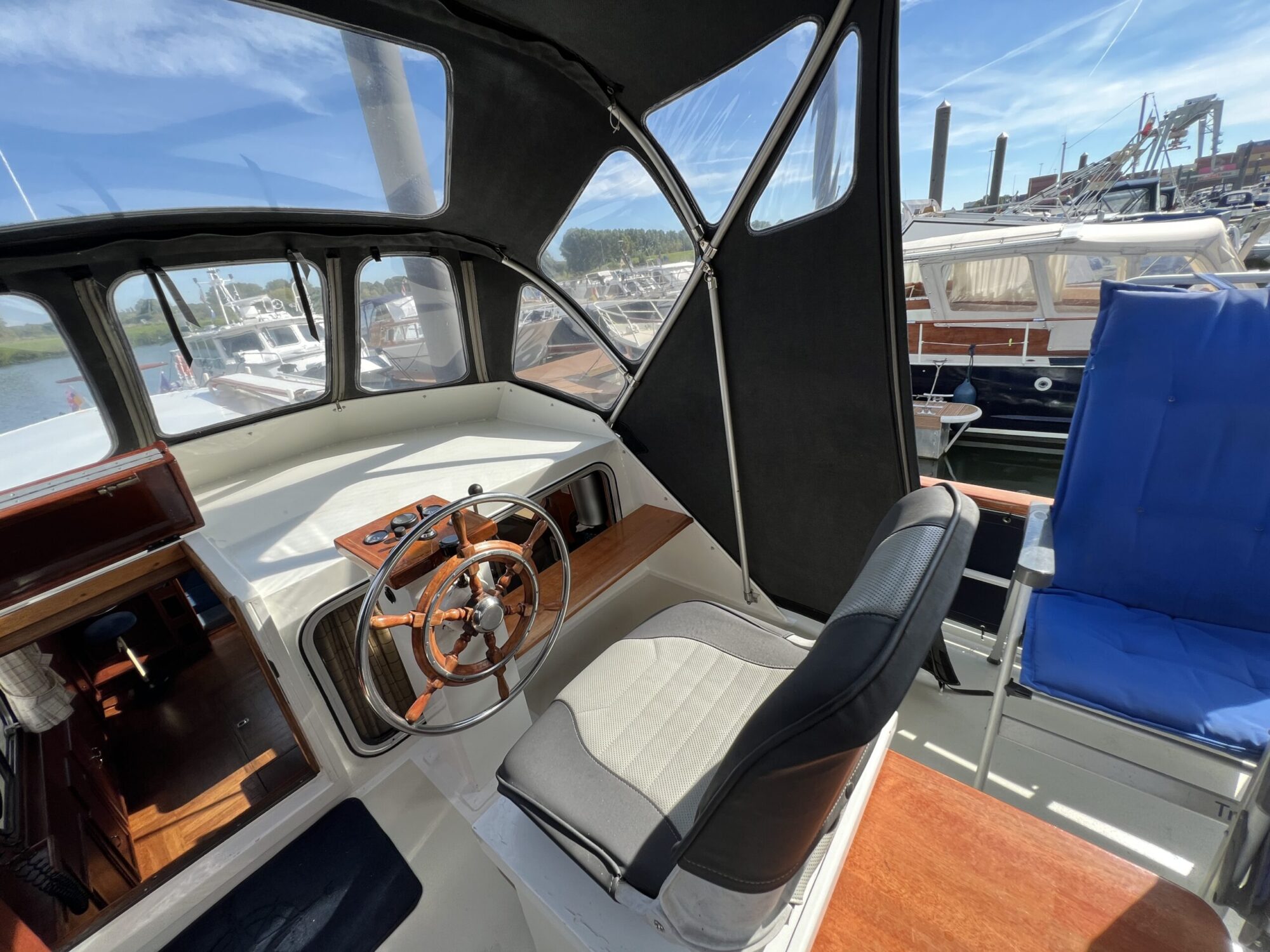 Motorboot Beachcraft 11.30 AK Cabrio