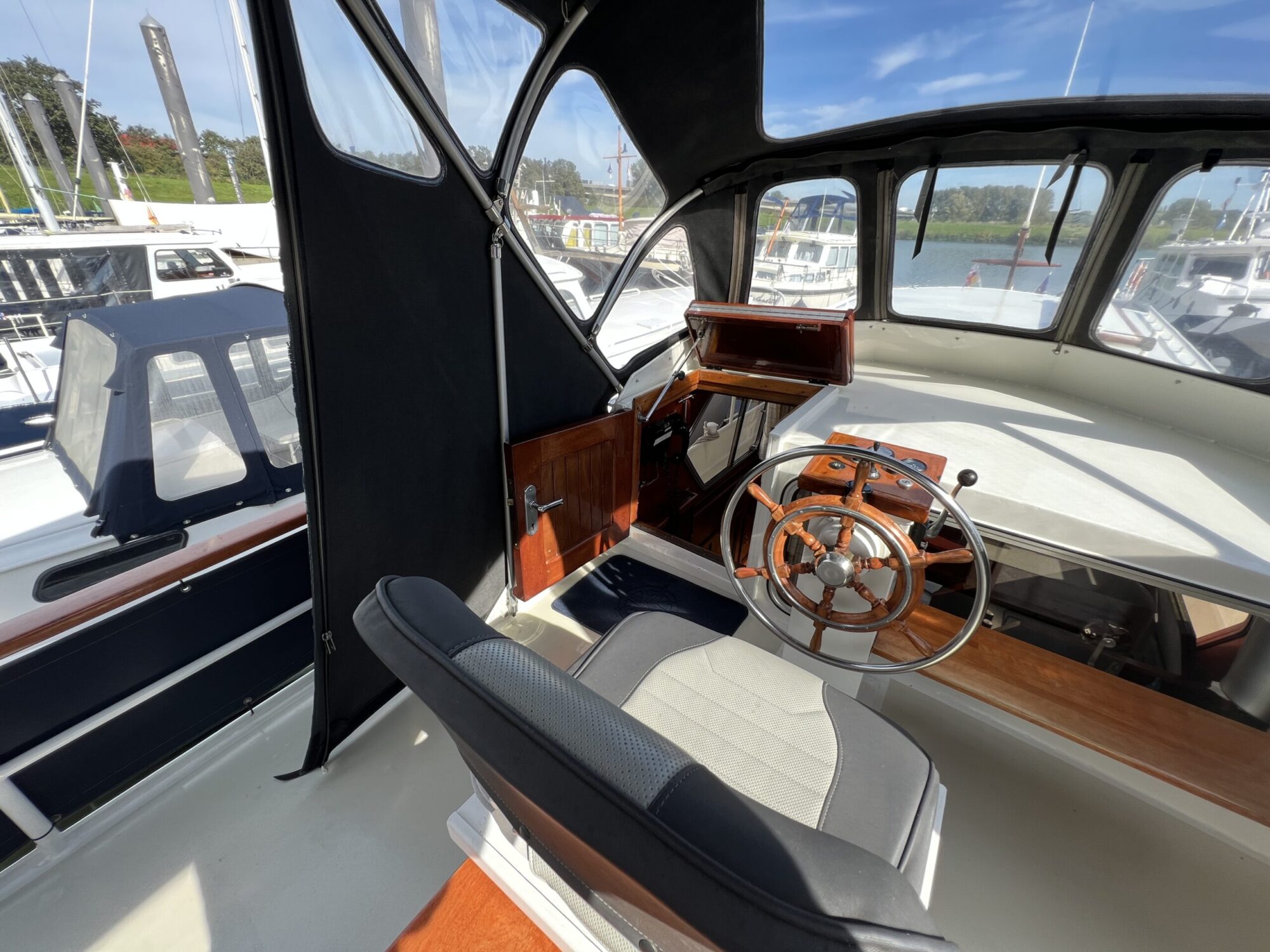Motorboot Beachcraft 11.30 AK Cabrio