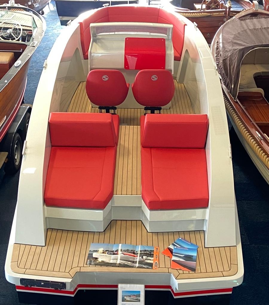 Motorboot Salut 29 CC