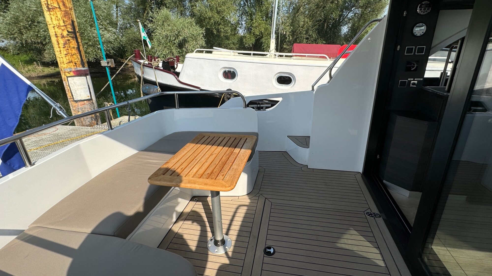 Motorboot Concordia 110 Sedan Paviljoen