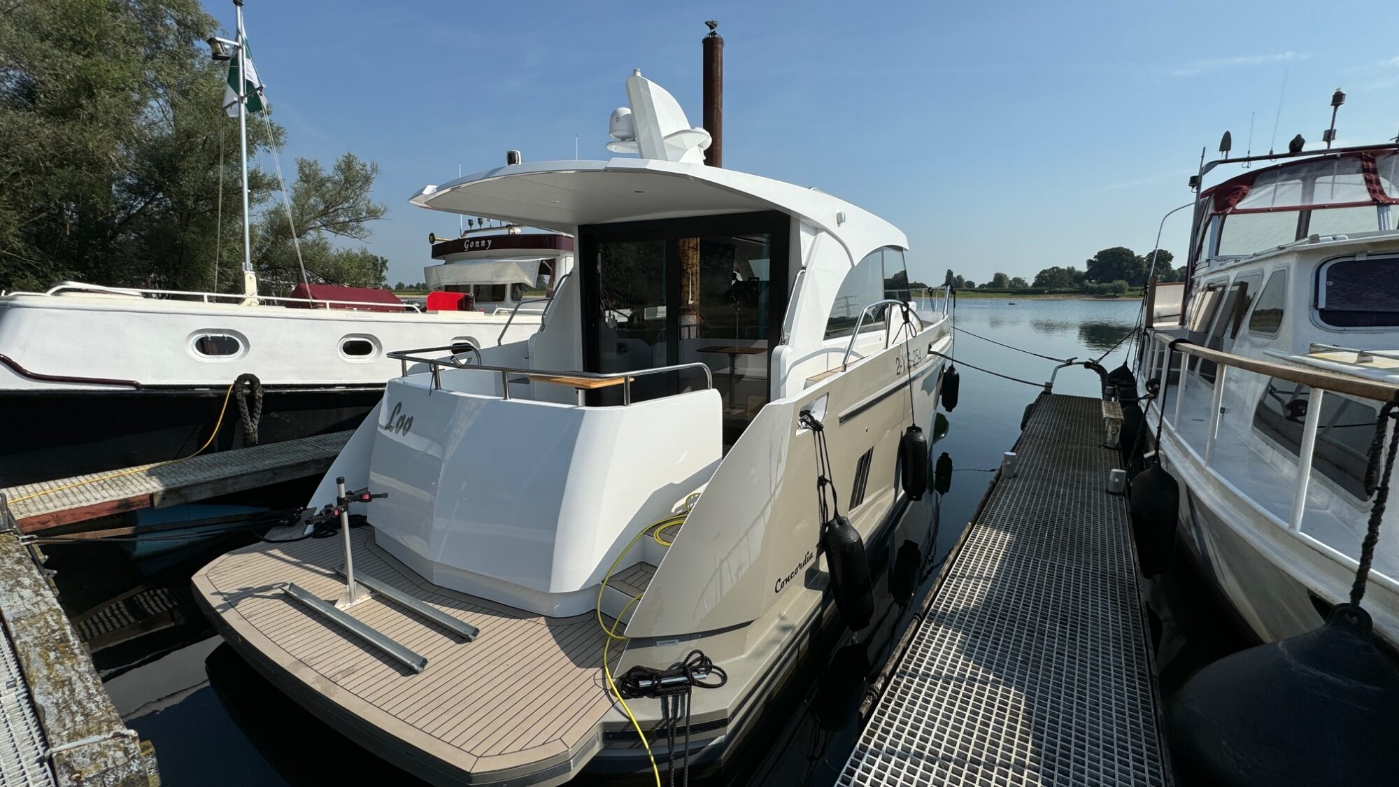 Motorboot Concordia 110 Sedan Paviljoen