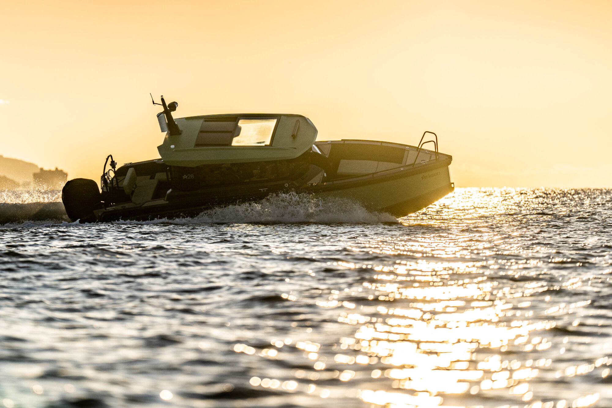Motorboot Arksen 28
