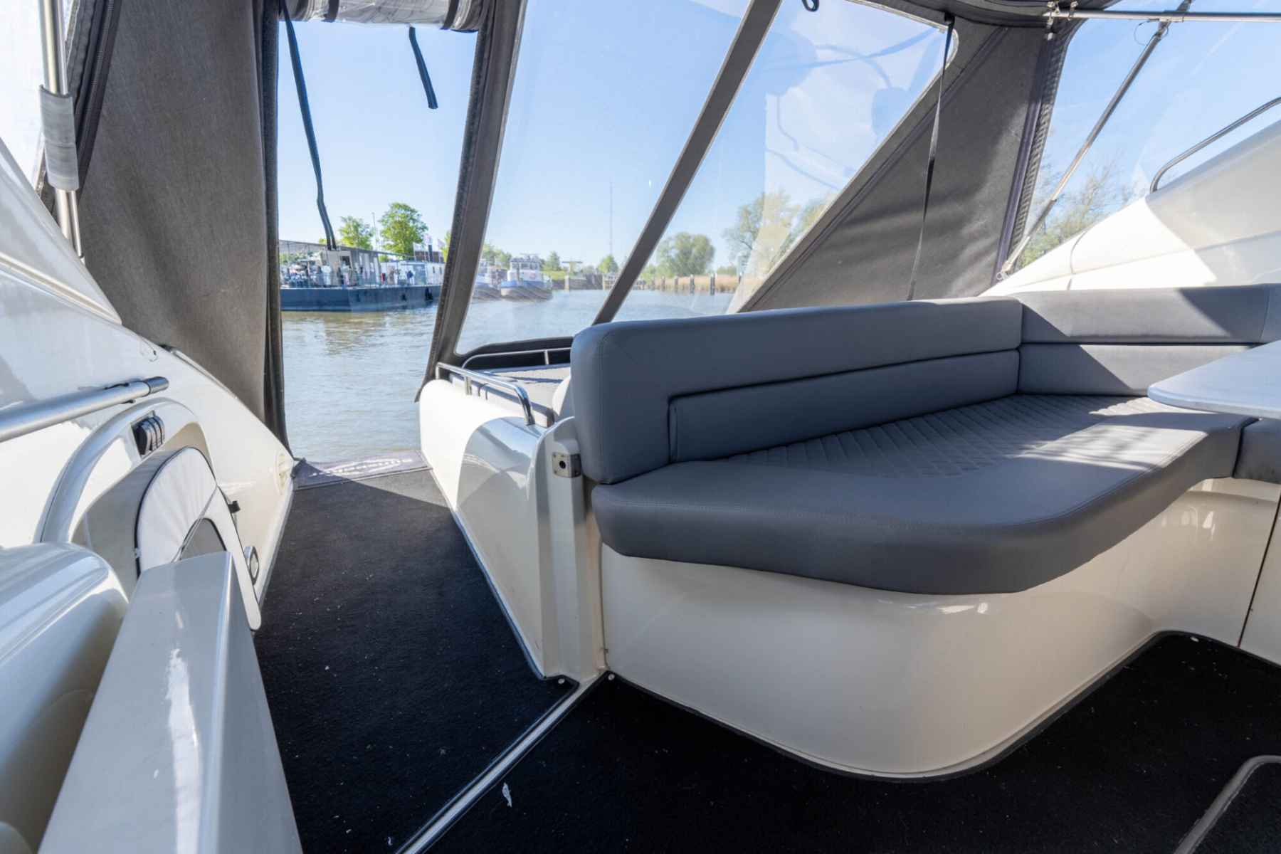 Motorboot Sunseeker Camarque 47 Cabrio