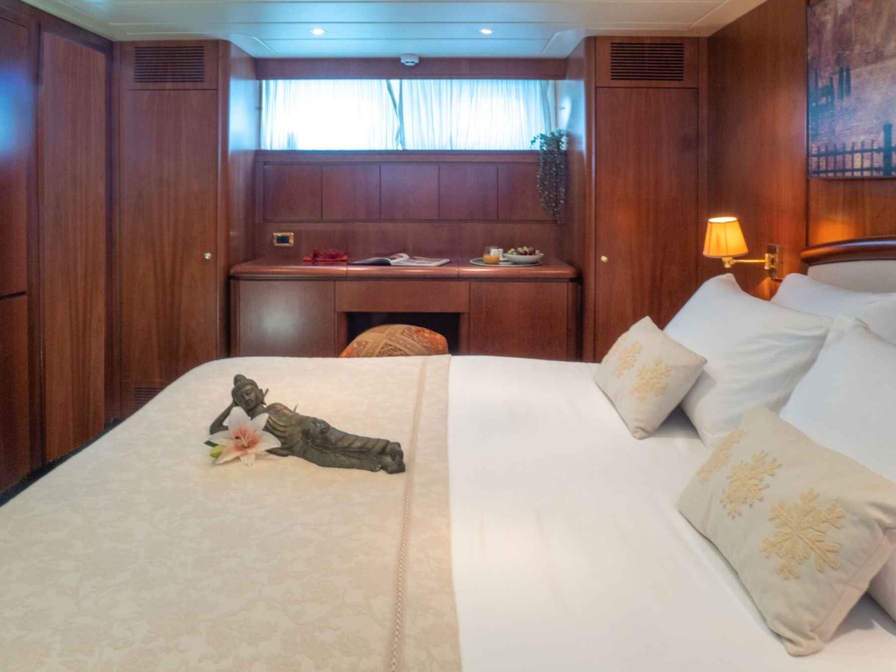 Motorboot Falcon 100