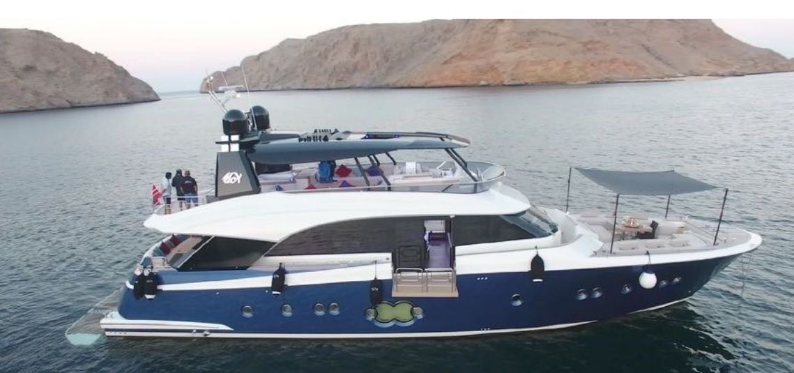 MonteCarlo Yacht 86 Flybridge