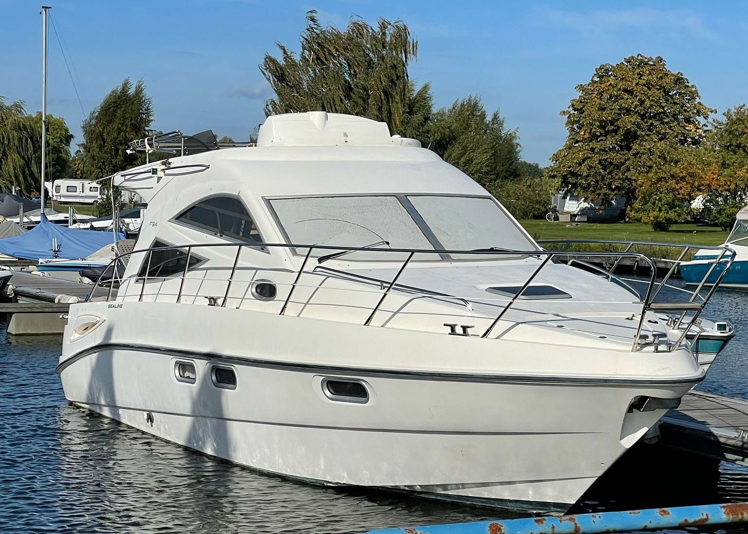 Motorboot Sealine F34 Flybridge