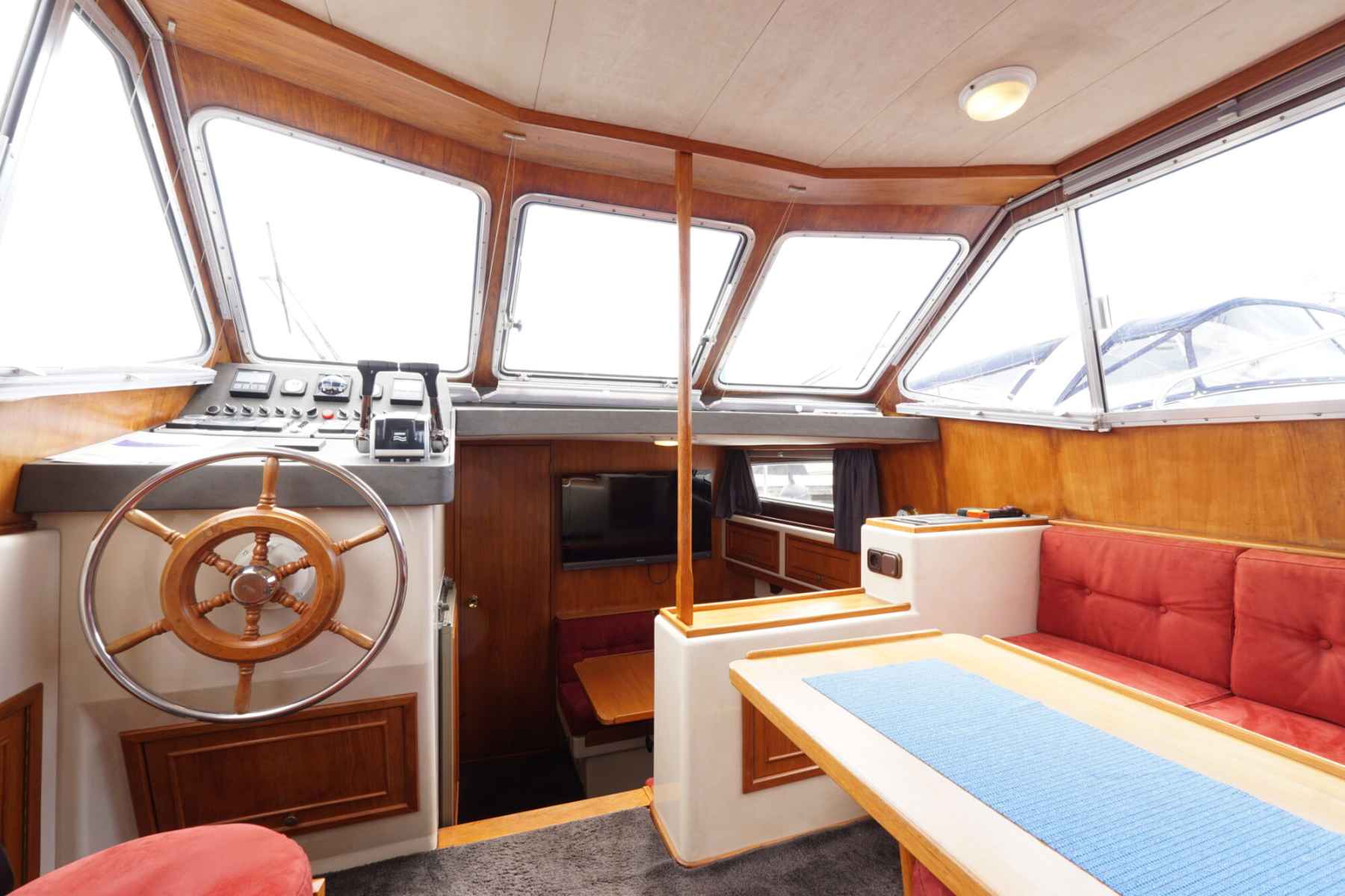 Motorboot Atlantic 37