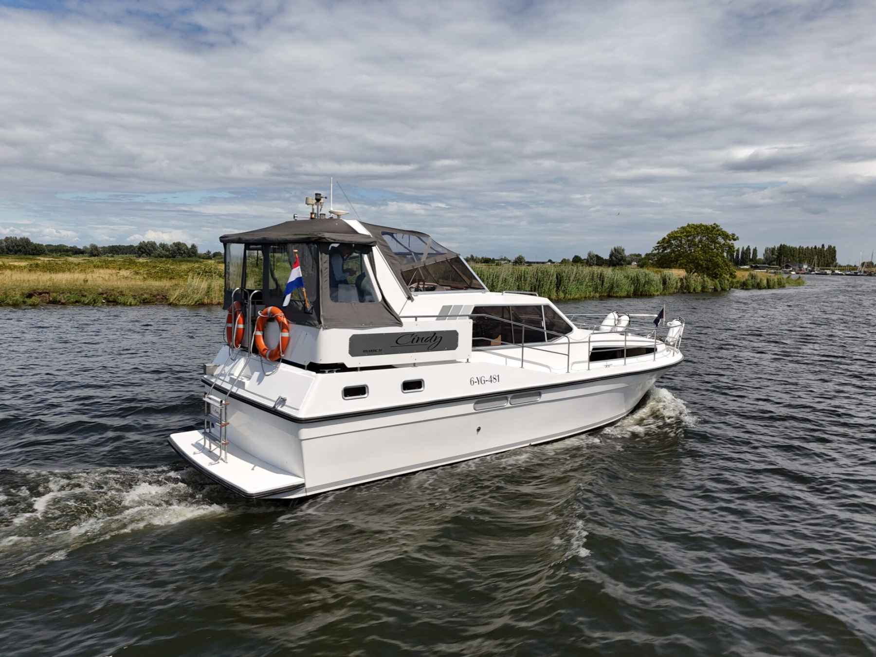 Motorboot Atlantic 37