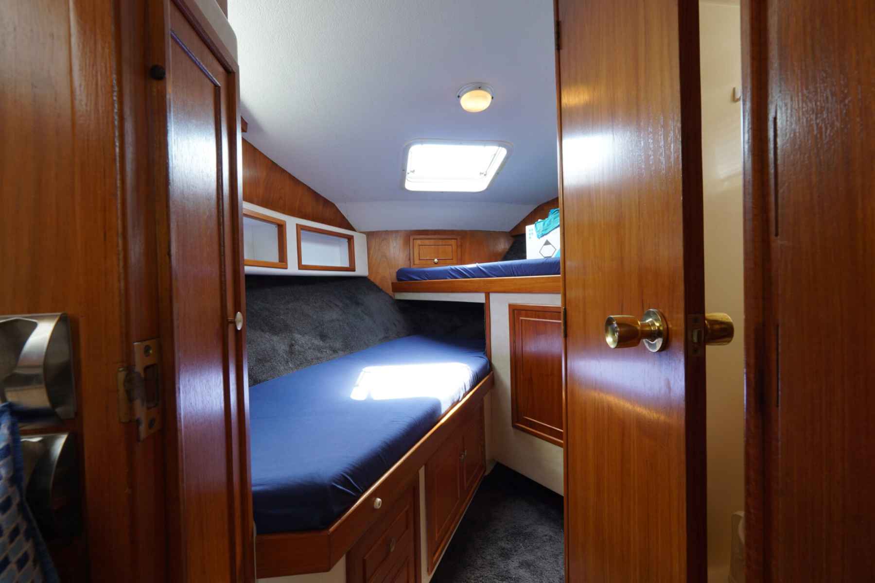 Motorboot Atlantic 37