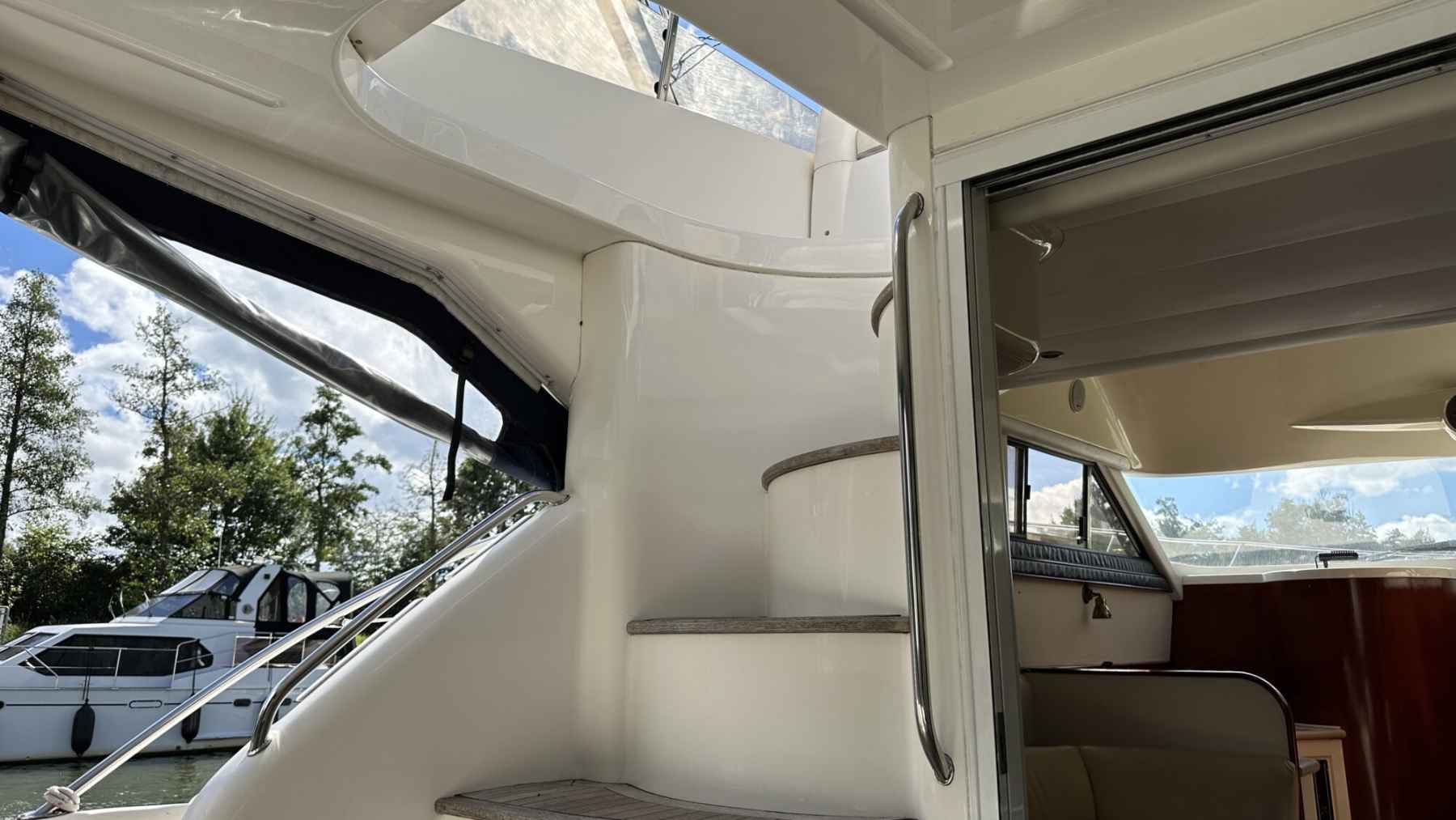 Motorboot Fairline Phantom 40 Flybridge
