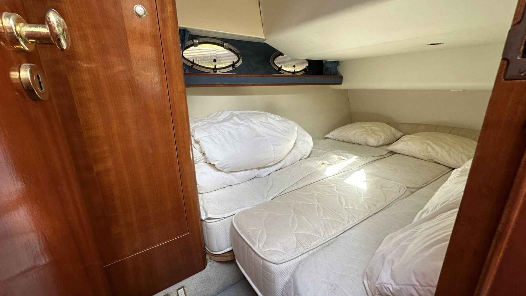 Motorboot Fairline Phantom 40 Flybridge