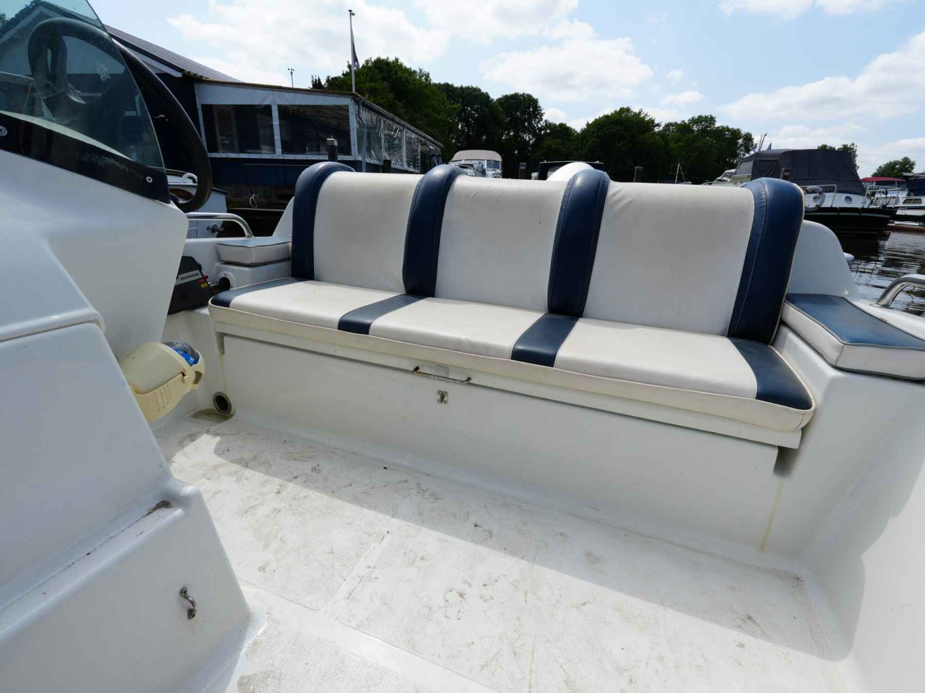 Motorboot Quicksilver 425 Open