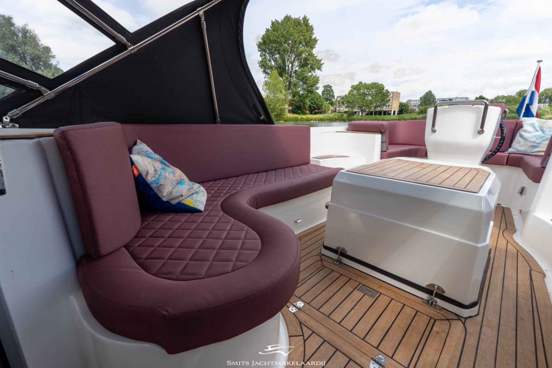 Motorboot Bola GS Tender 27 Semi Cabin