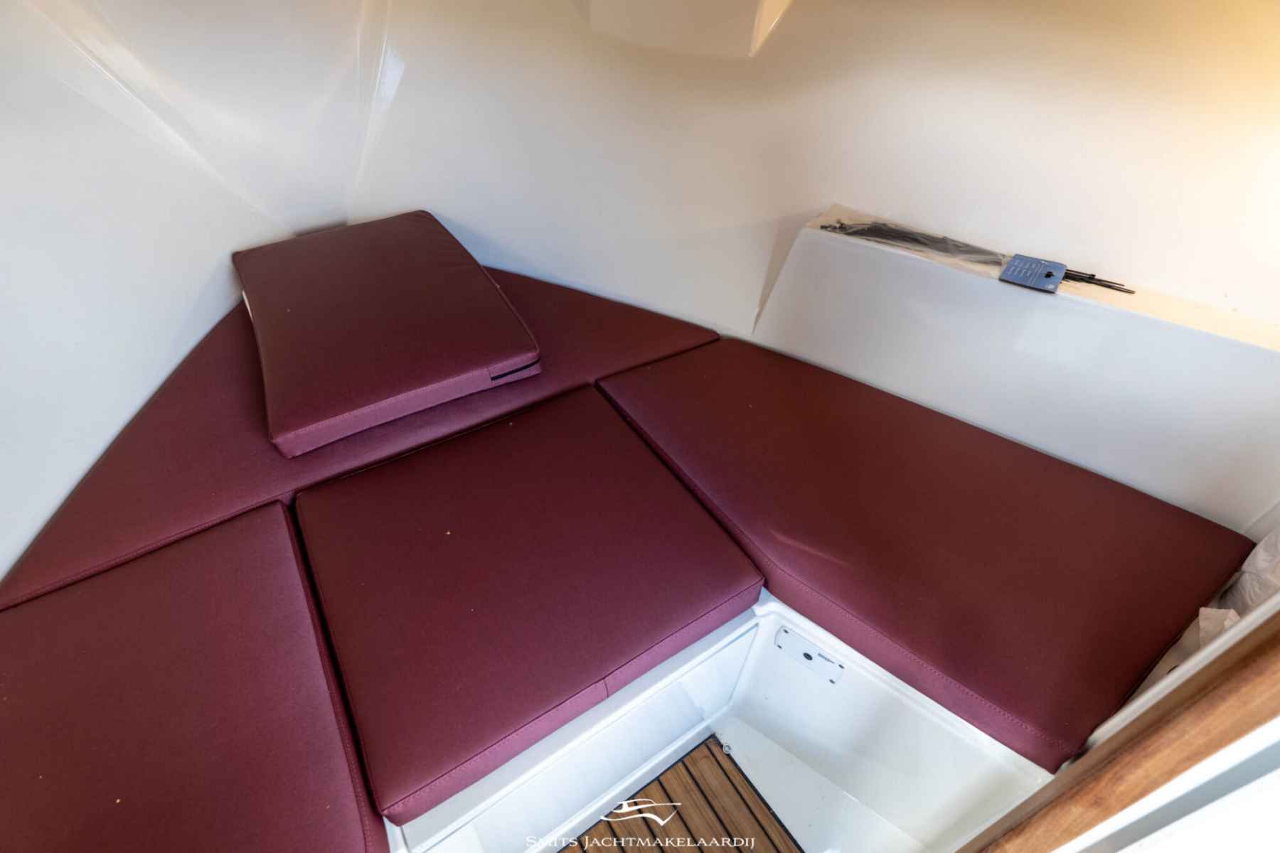 Motorboot Bola GS Tender 27 Semi Cabin