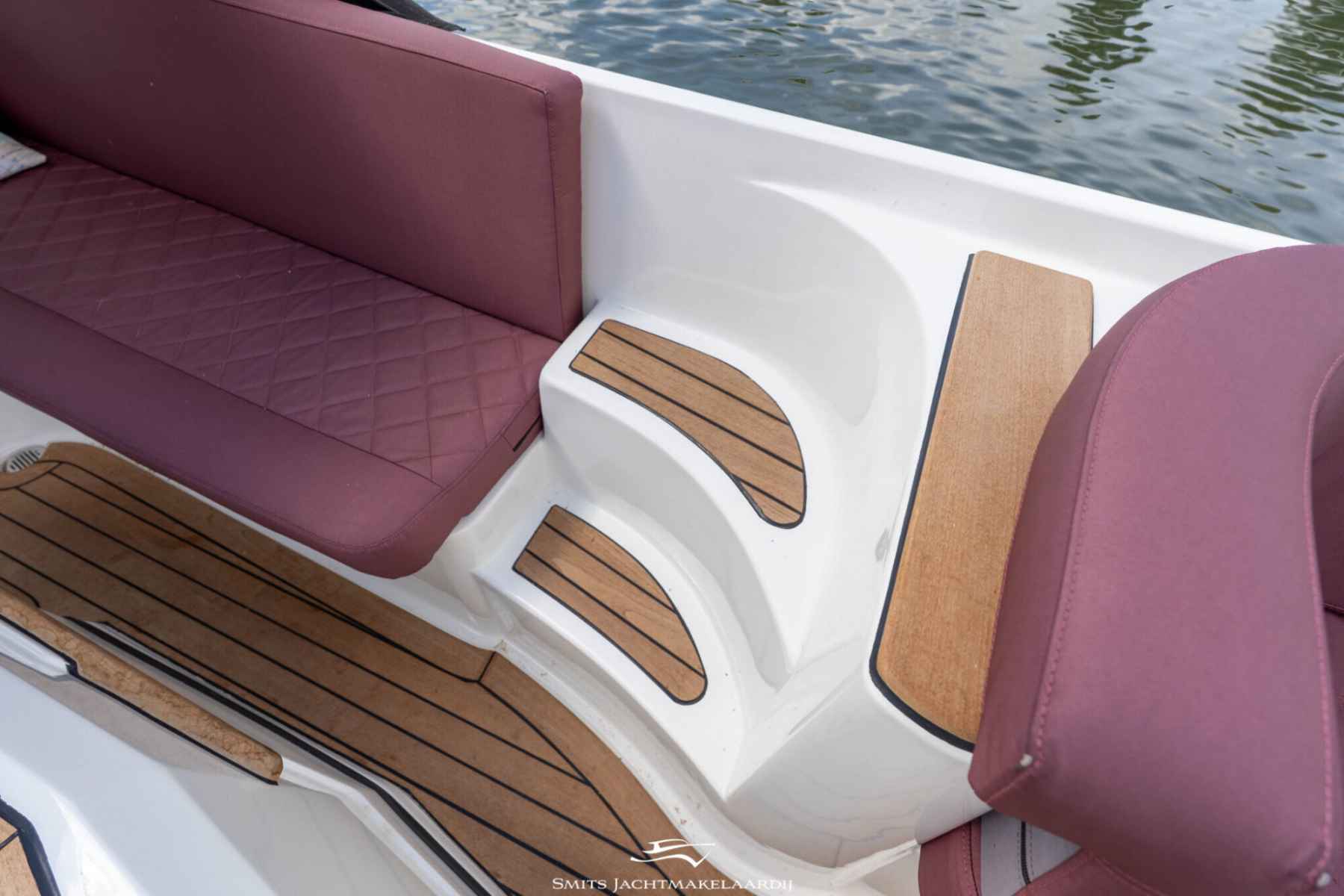 Motorboot Bola GS Tender 27 Semi Cabin