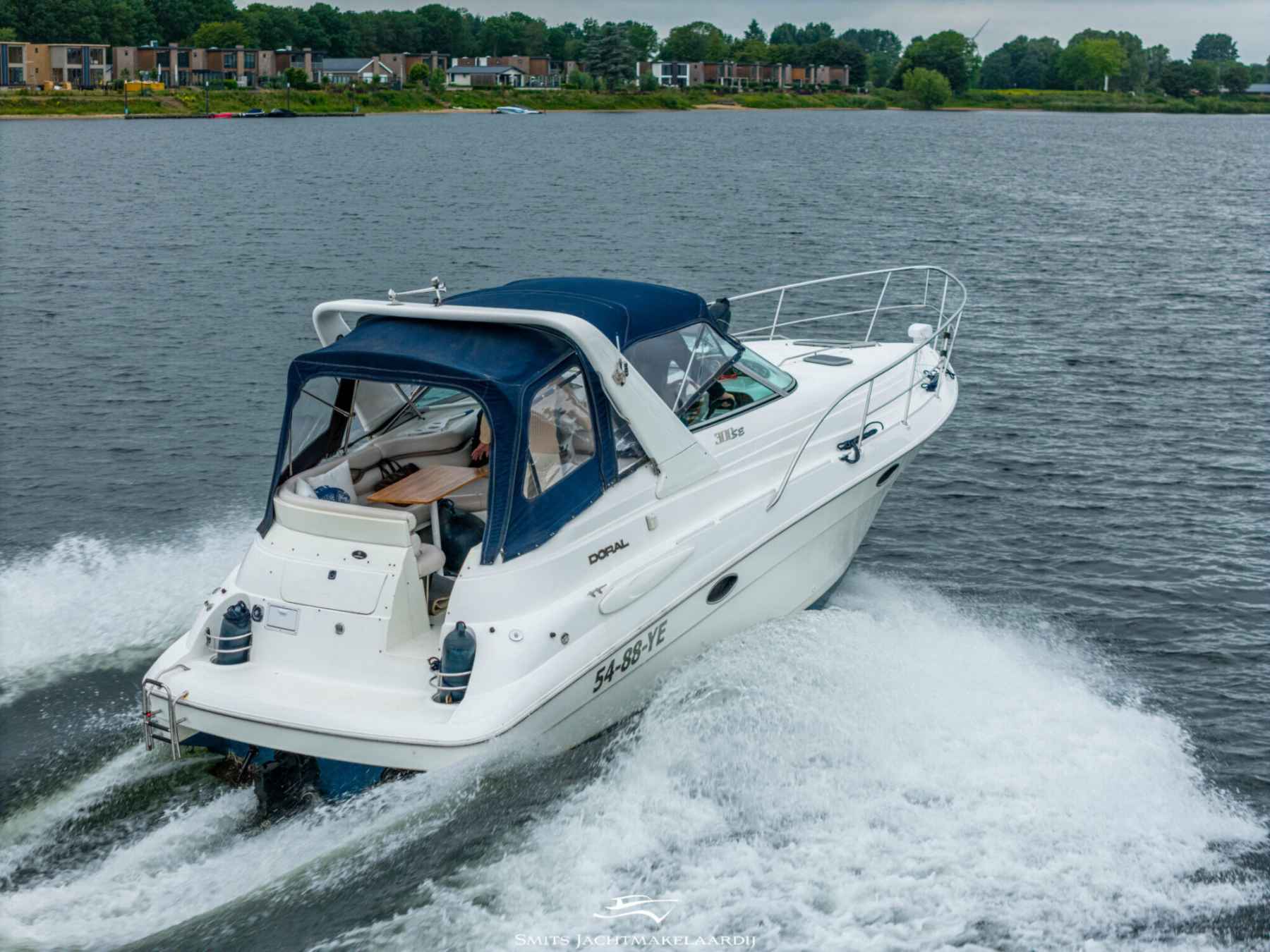 Motorboot Doral 300 SE
