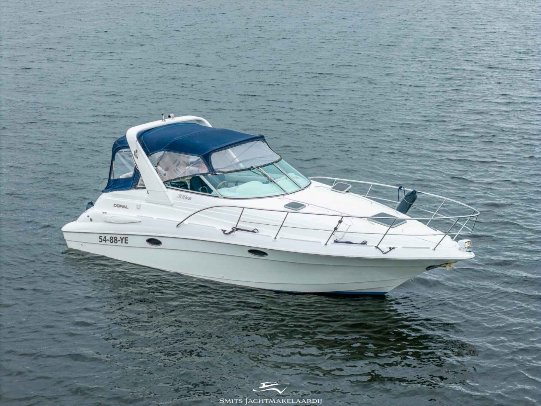 Motorboot Doral 300 SE