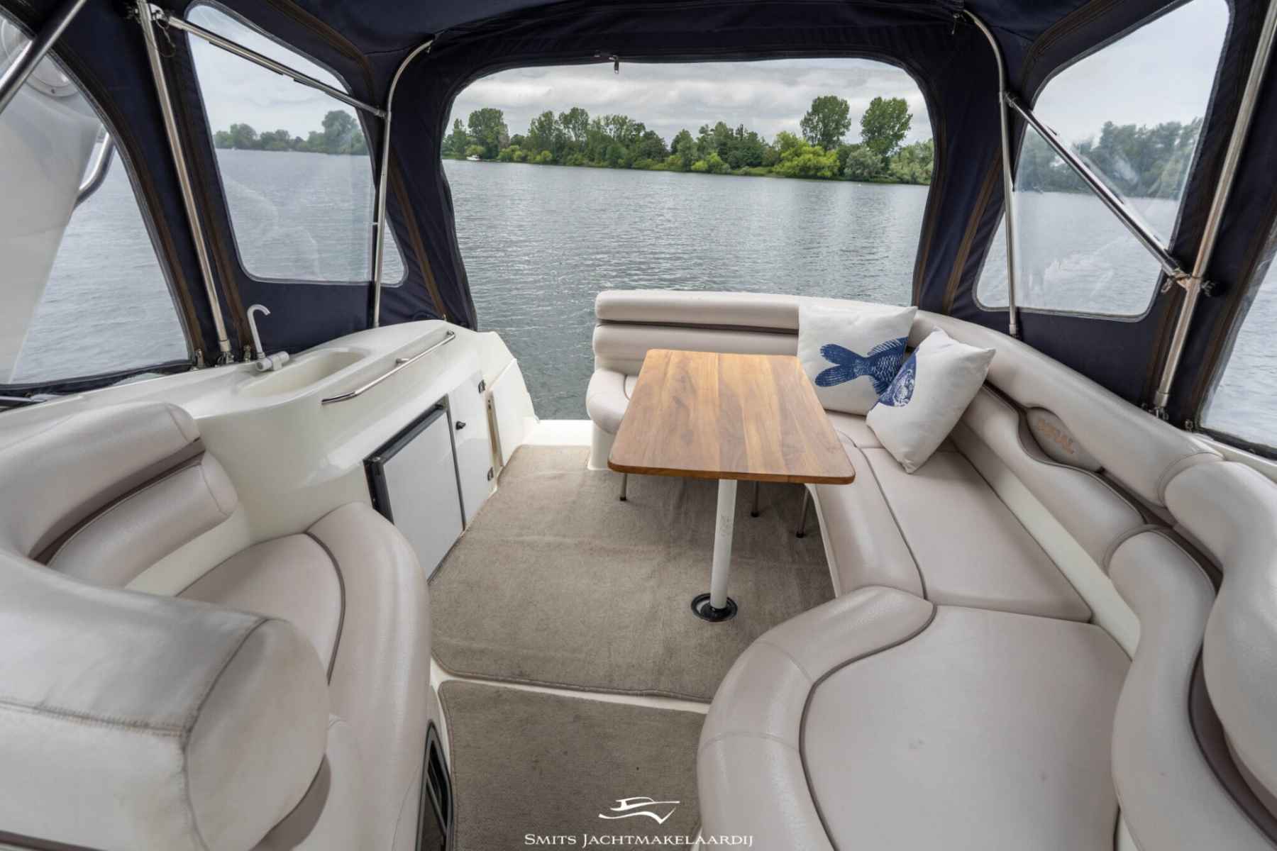 Motorboot Doral 300 SE
