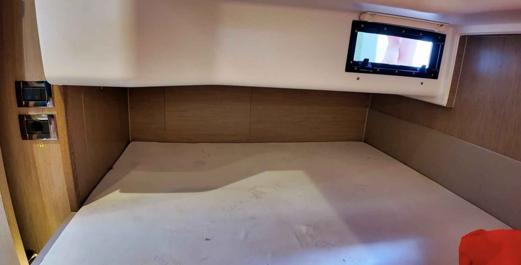 Motorboot Sealine S335
