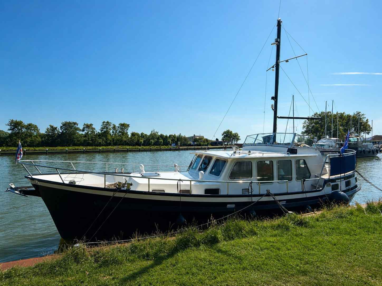 Motorboot Super Lauwersmeer Kotter 12.80 AK Cabrio