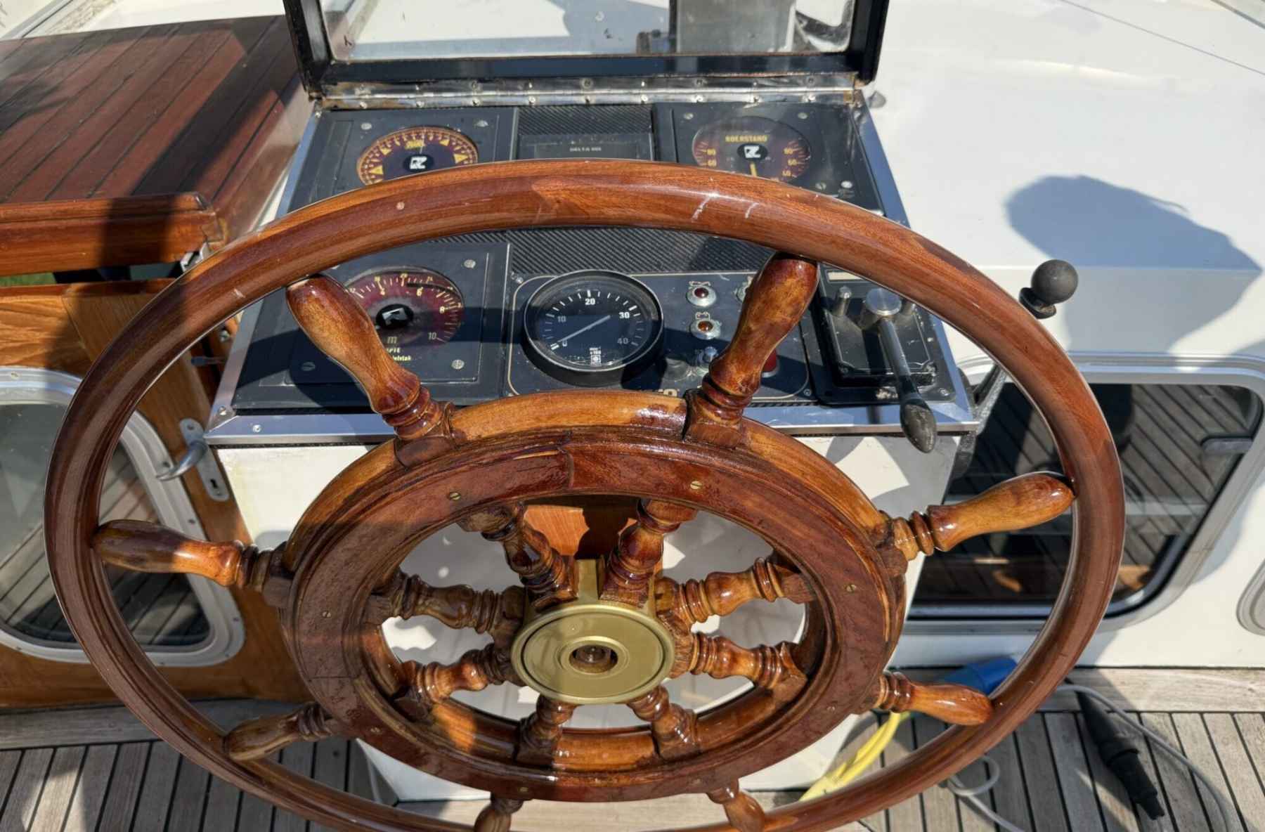 Motorboot Super Lauwersmeer Kotter 12.80 AK Cabrio