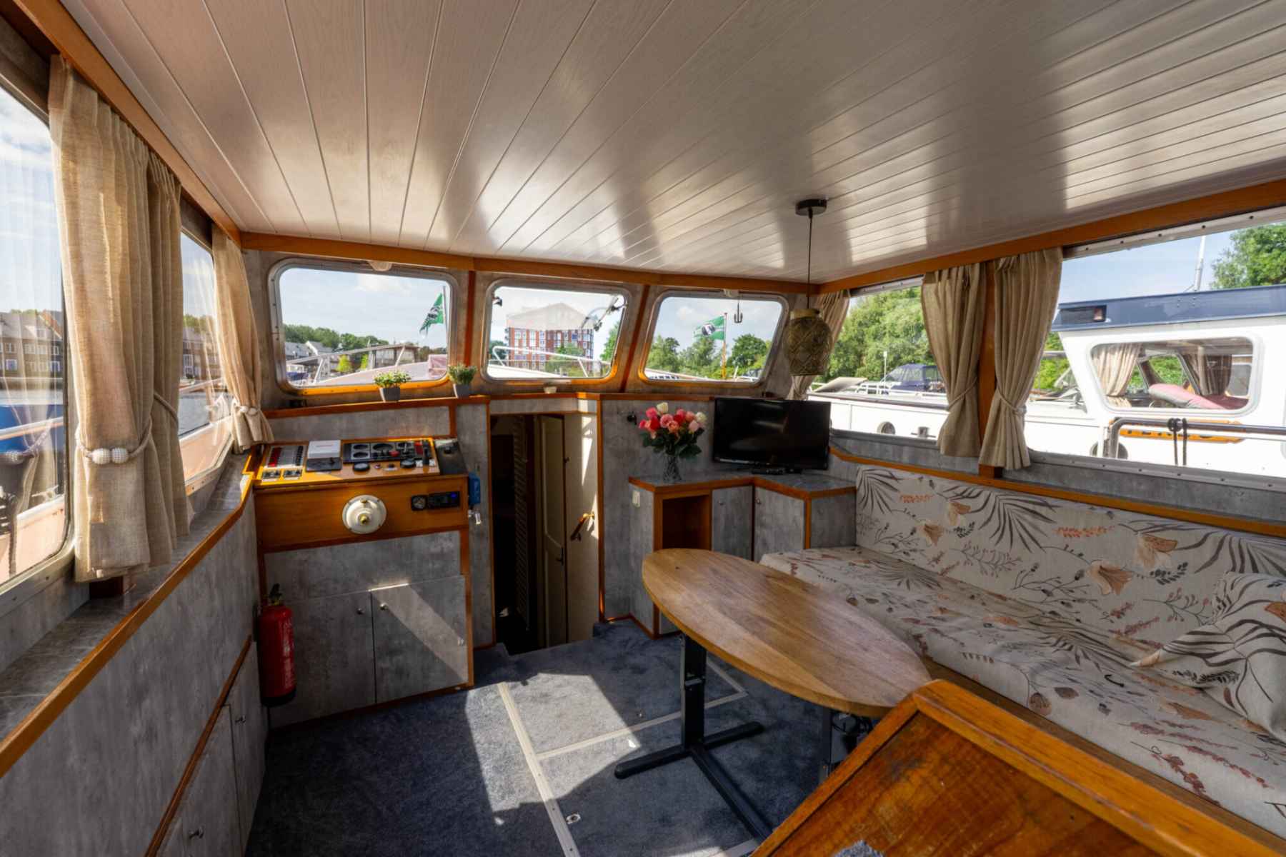Motorboot Monty Bank Kotter 38 AK Cabrio