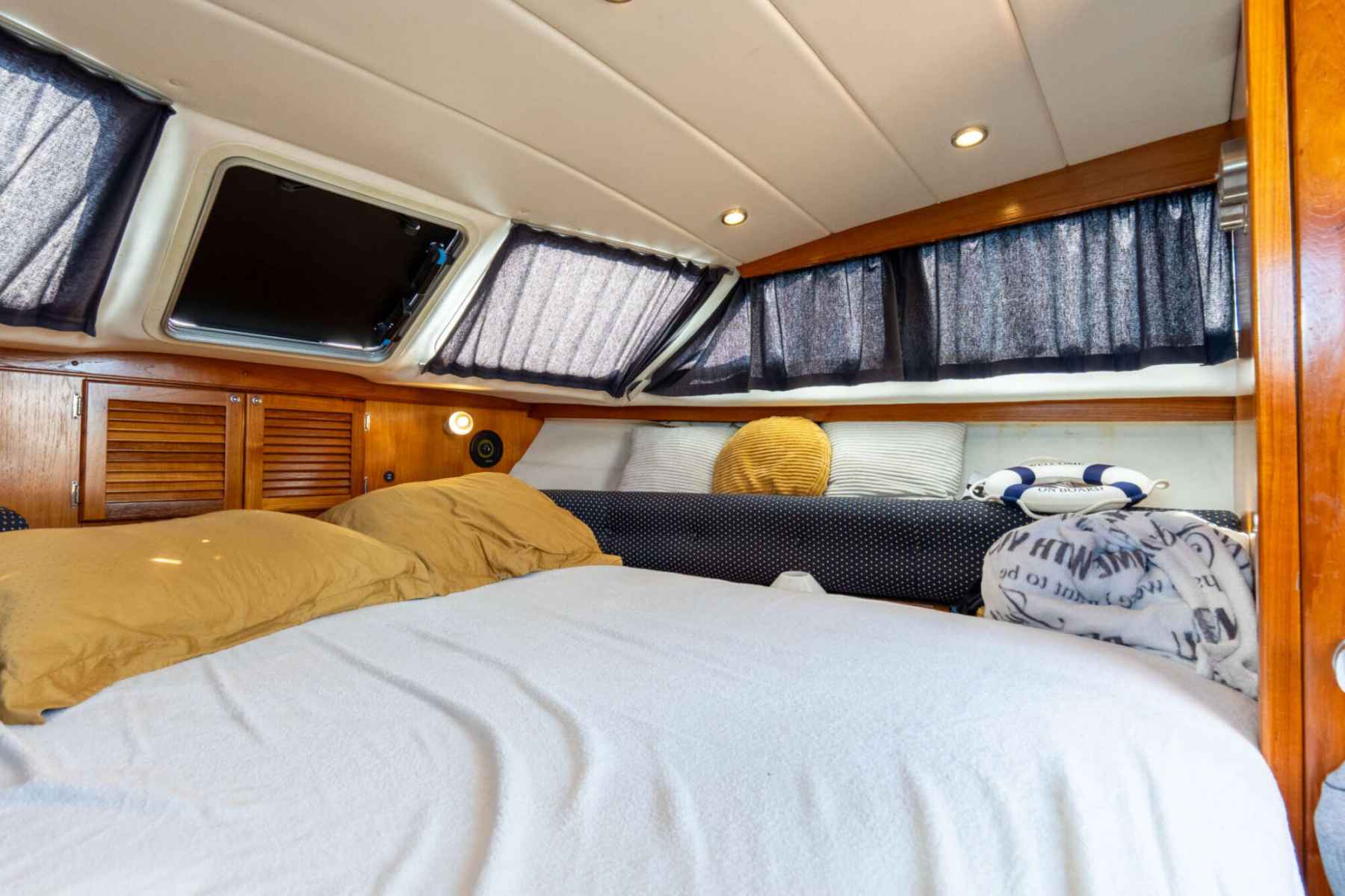 Motorboot Ramin 30 Touring Spiegeldeur