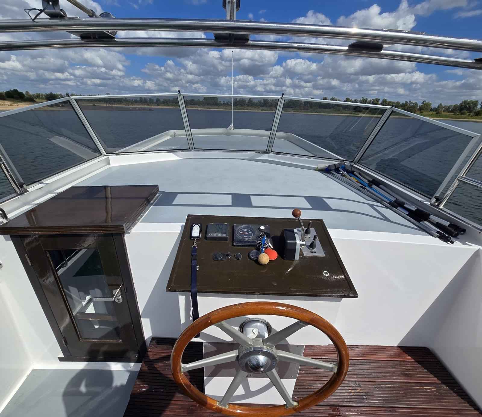 Motorboot Marhen Kruiser 15.00 AK Cabrio