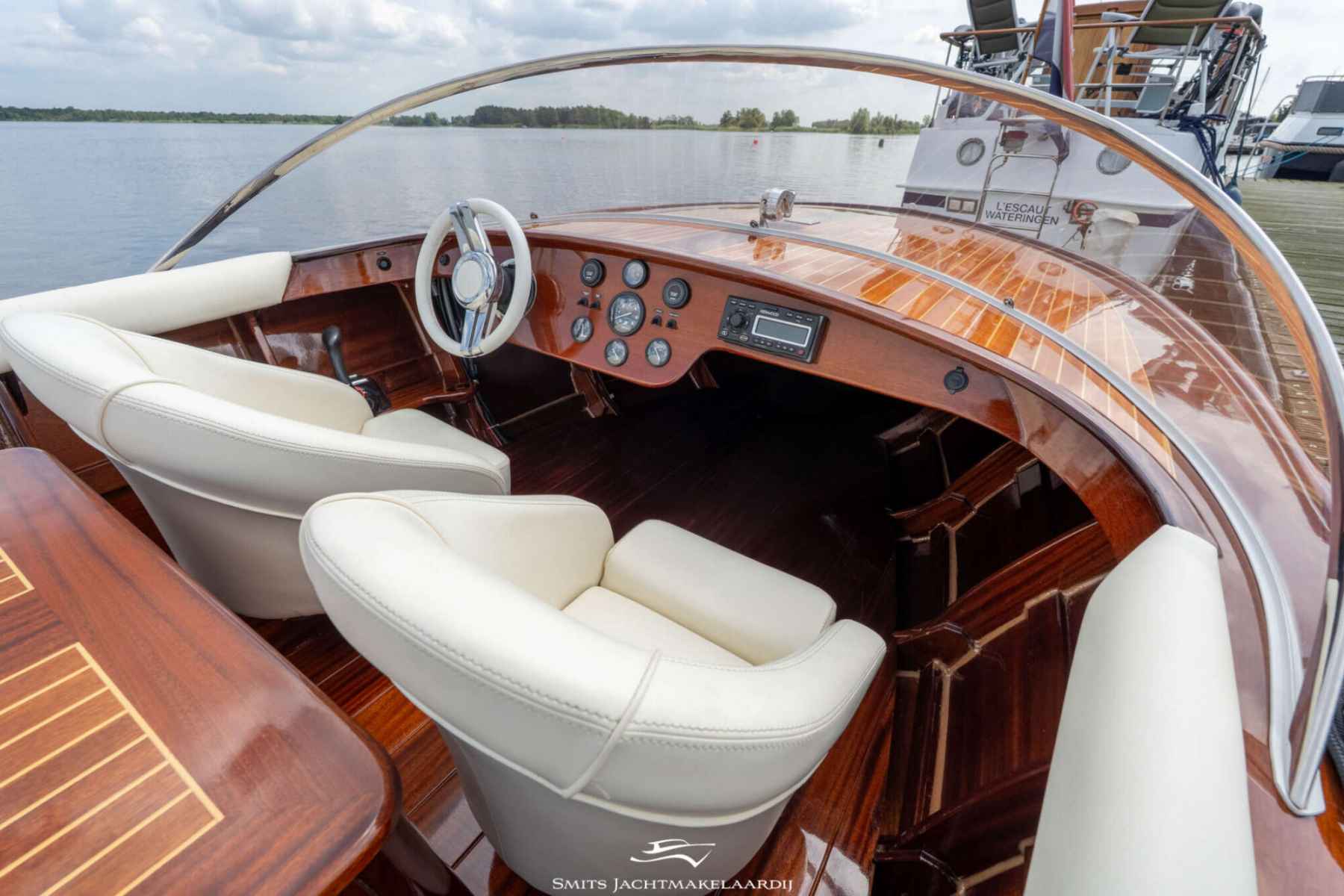 Motorboot Divank Uscire 635