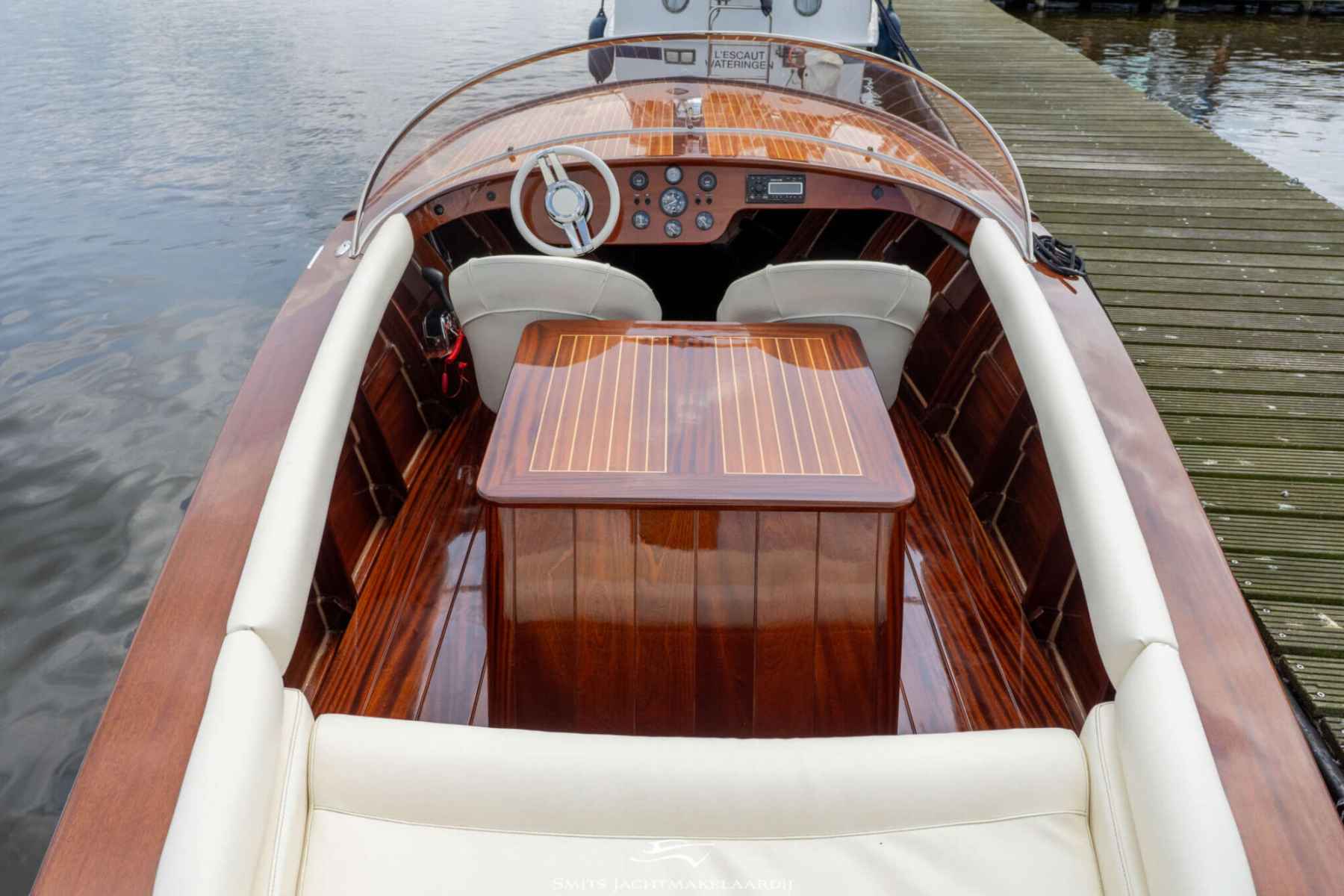 Motorboot Divank Uscire 635