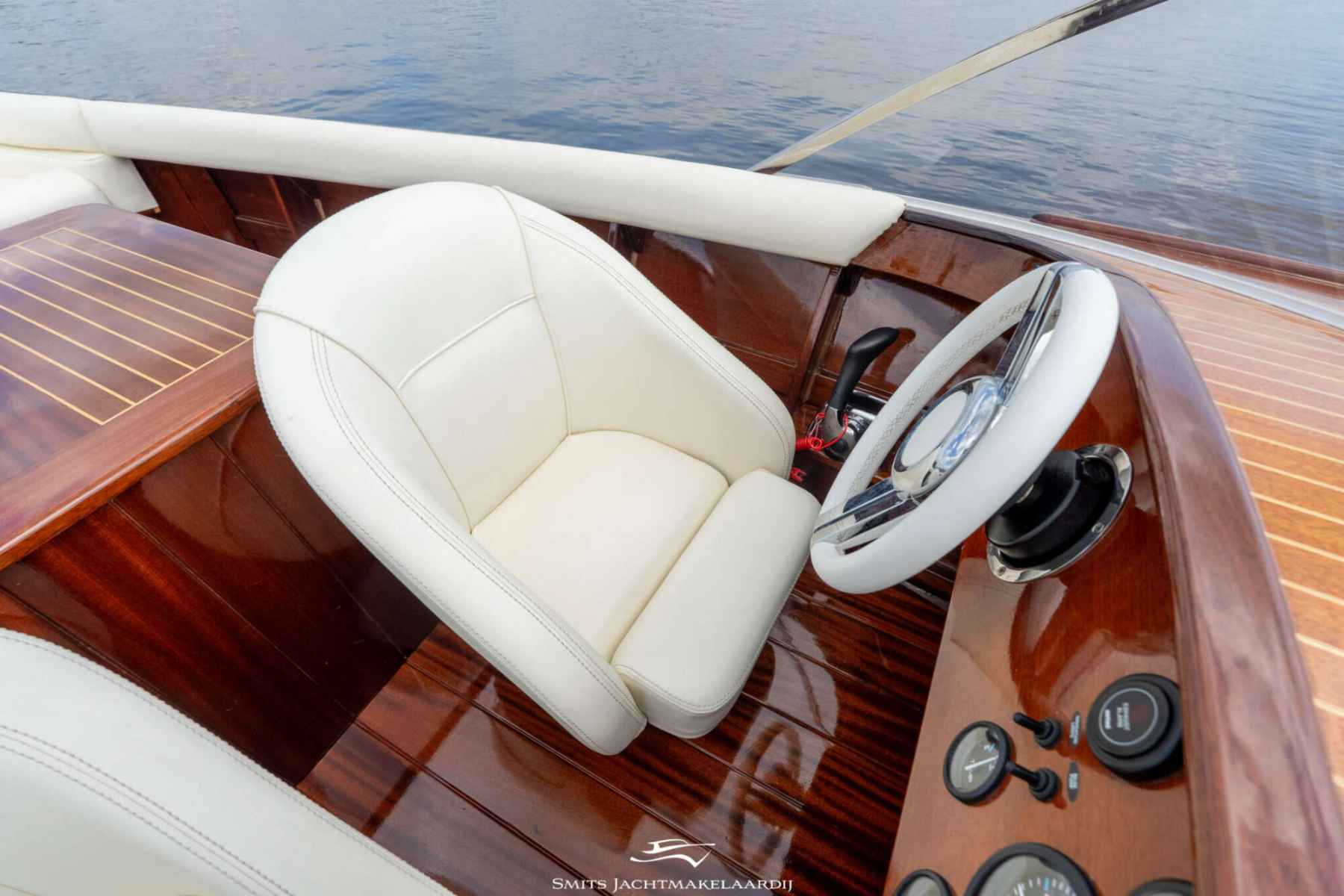Motorboot Divank Uscire 635