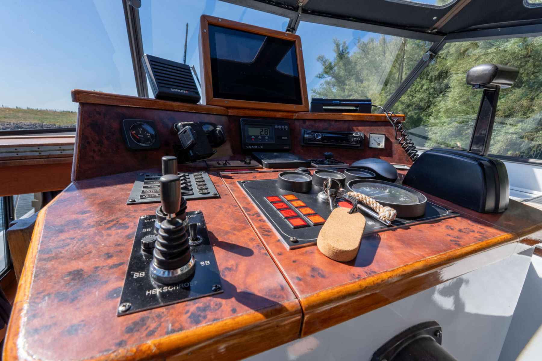 Motorboot Explorer Classic 14.00 AK Cabrio