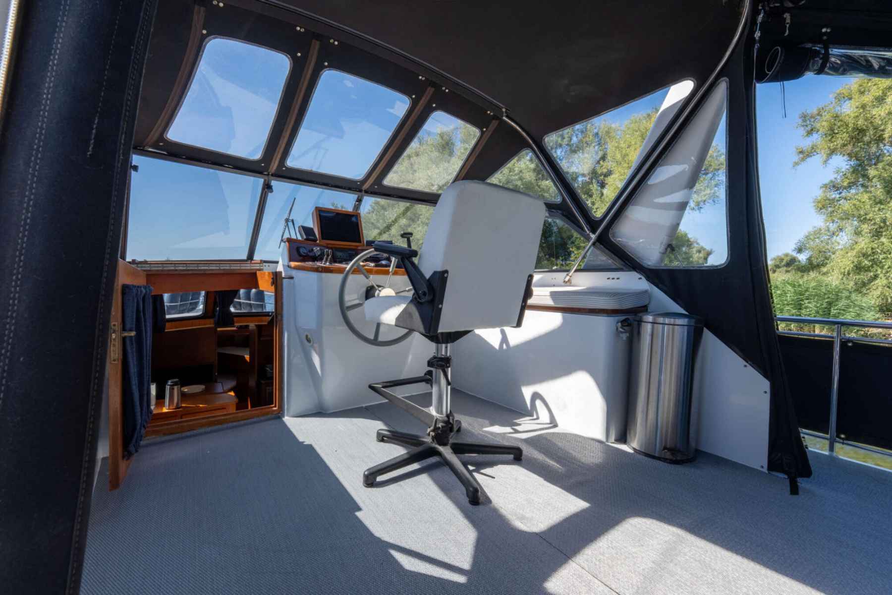Motorboot Explorer Classic 14.00 AK Cabrio