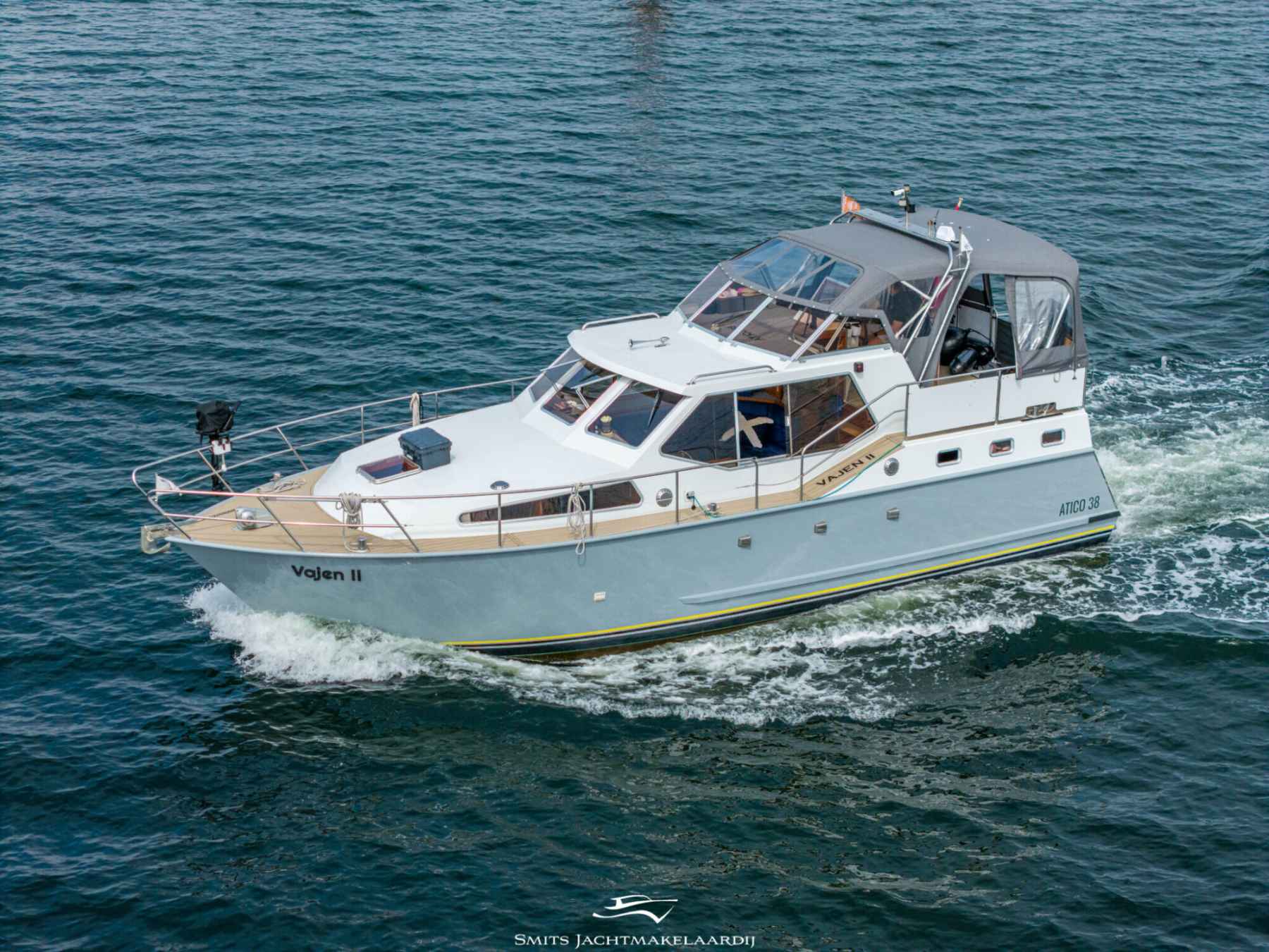 Motorboot Atico 38 AK