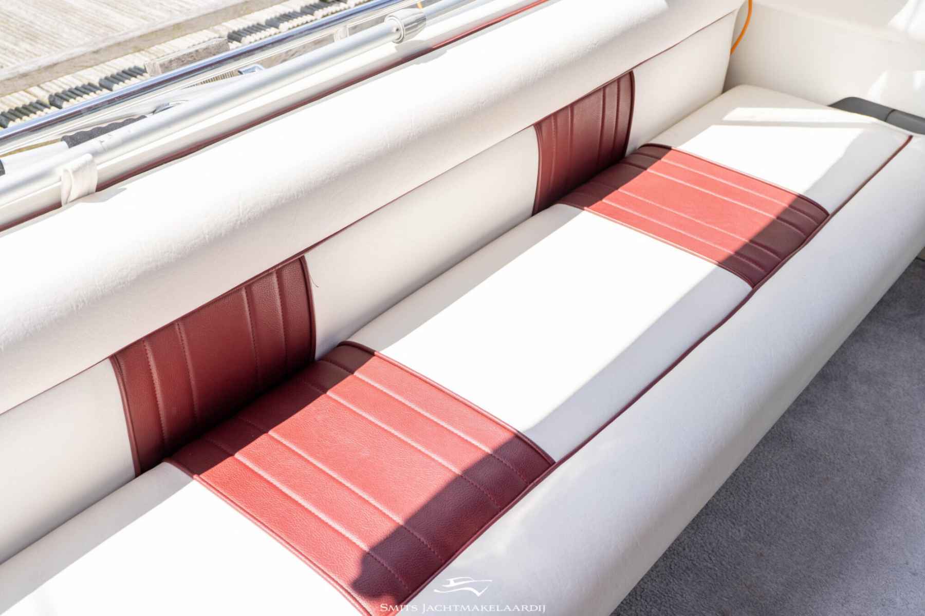 Motorboot Sea Ray 370 Express Cruiser