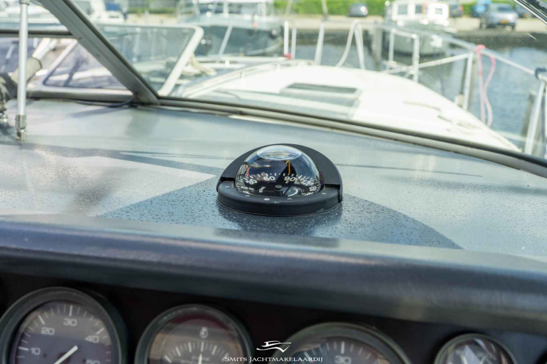 Motorboot Sea Ray 370 Express Cruiser