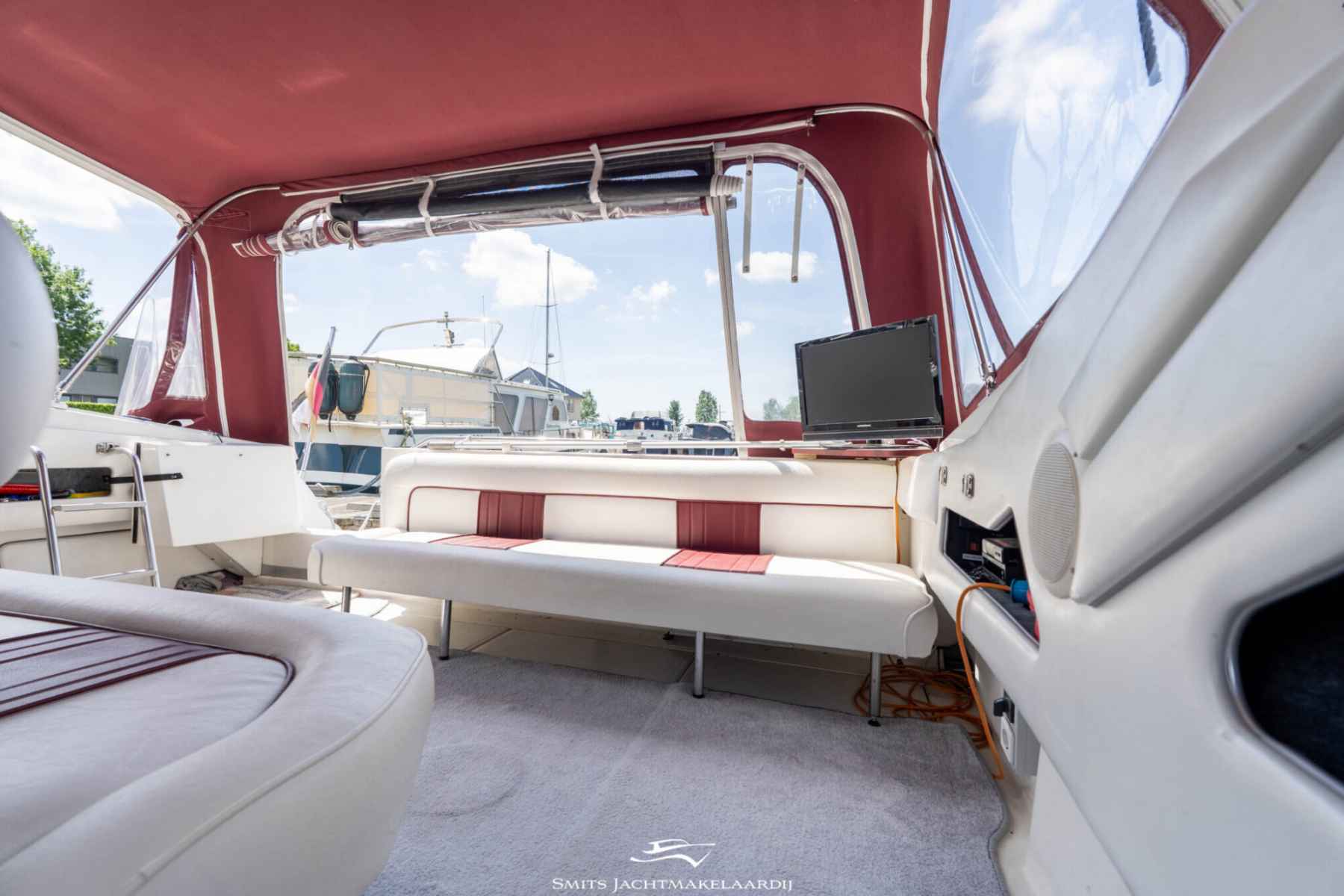 Motorboot Sea Ray 370 Express Cruiser