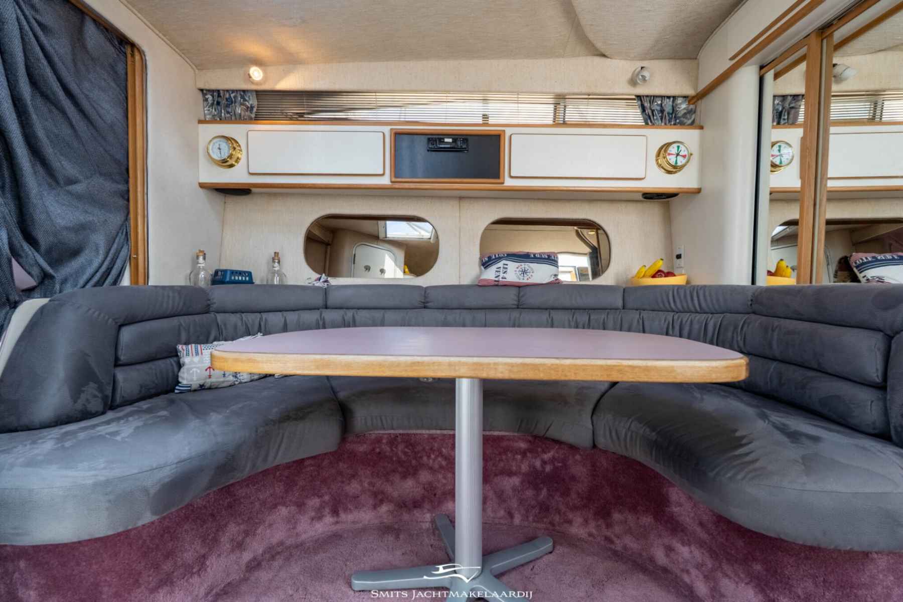 Motorboot Sea Ray 370 Express Cruiser