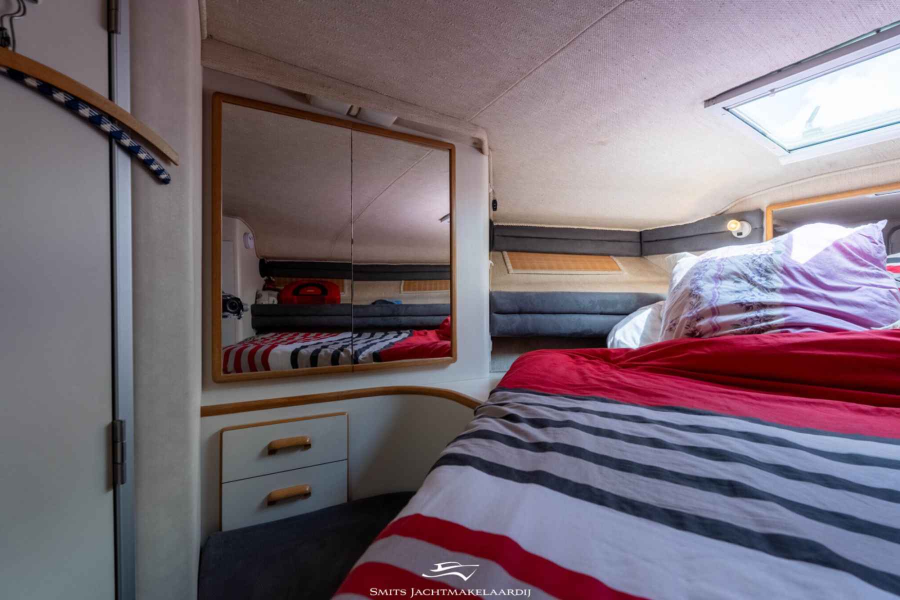 Motorboot Sea Ray 370 Express Cruiser