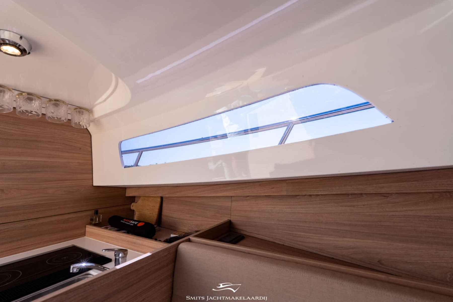 Motorboot Antaris Seventy7 Cabin