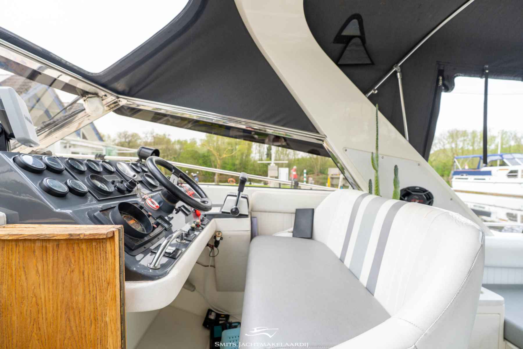 Motorboot Fairline Targa 33