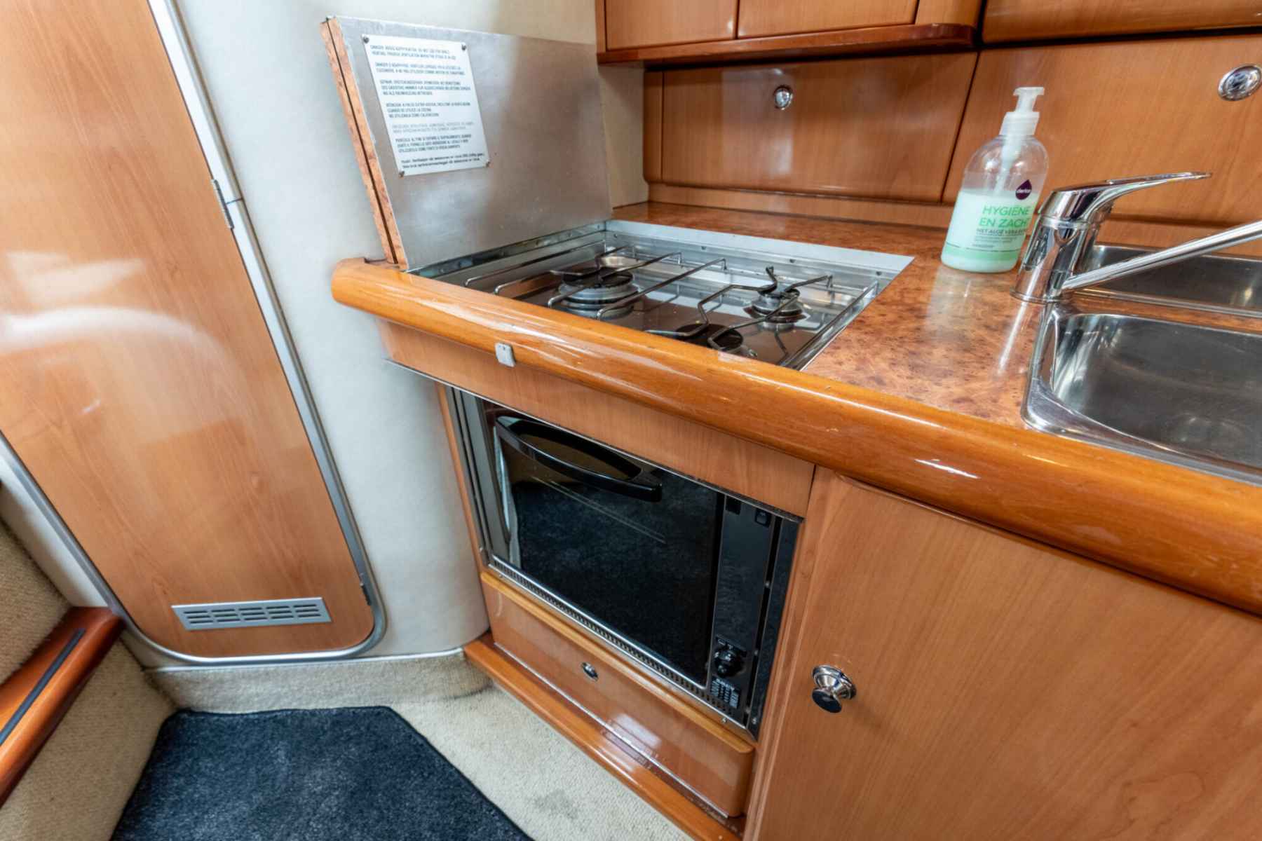 Motorboot Sealine S37