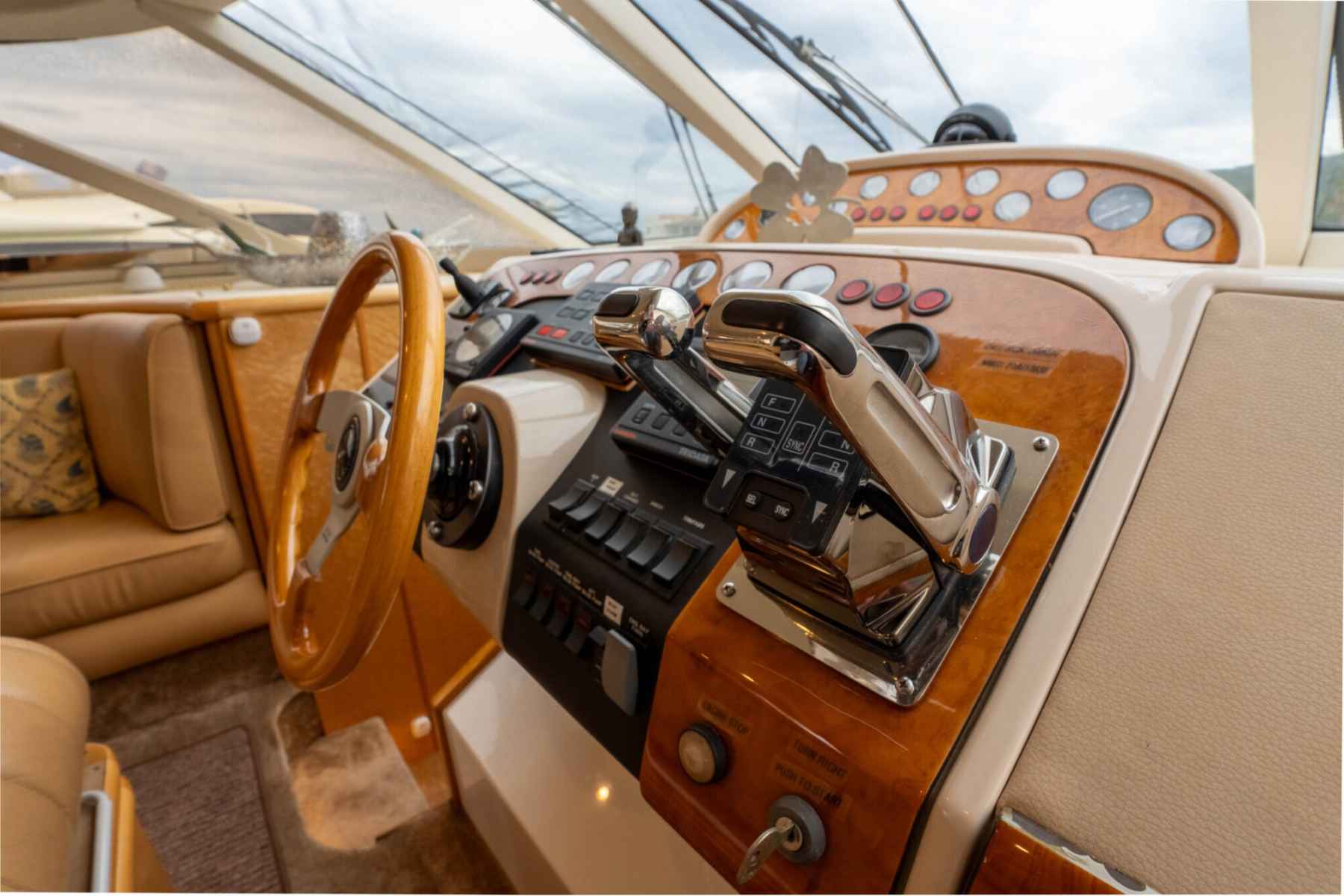 Motorboot Fairline Squadron 62/65