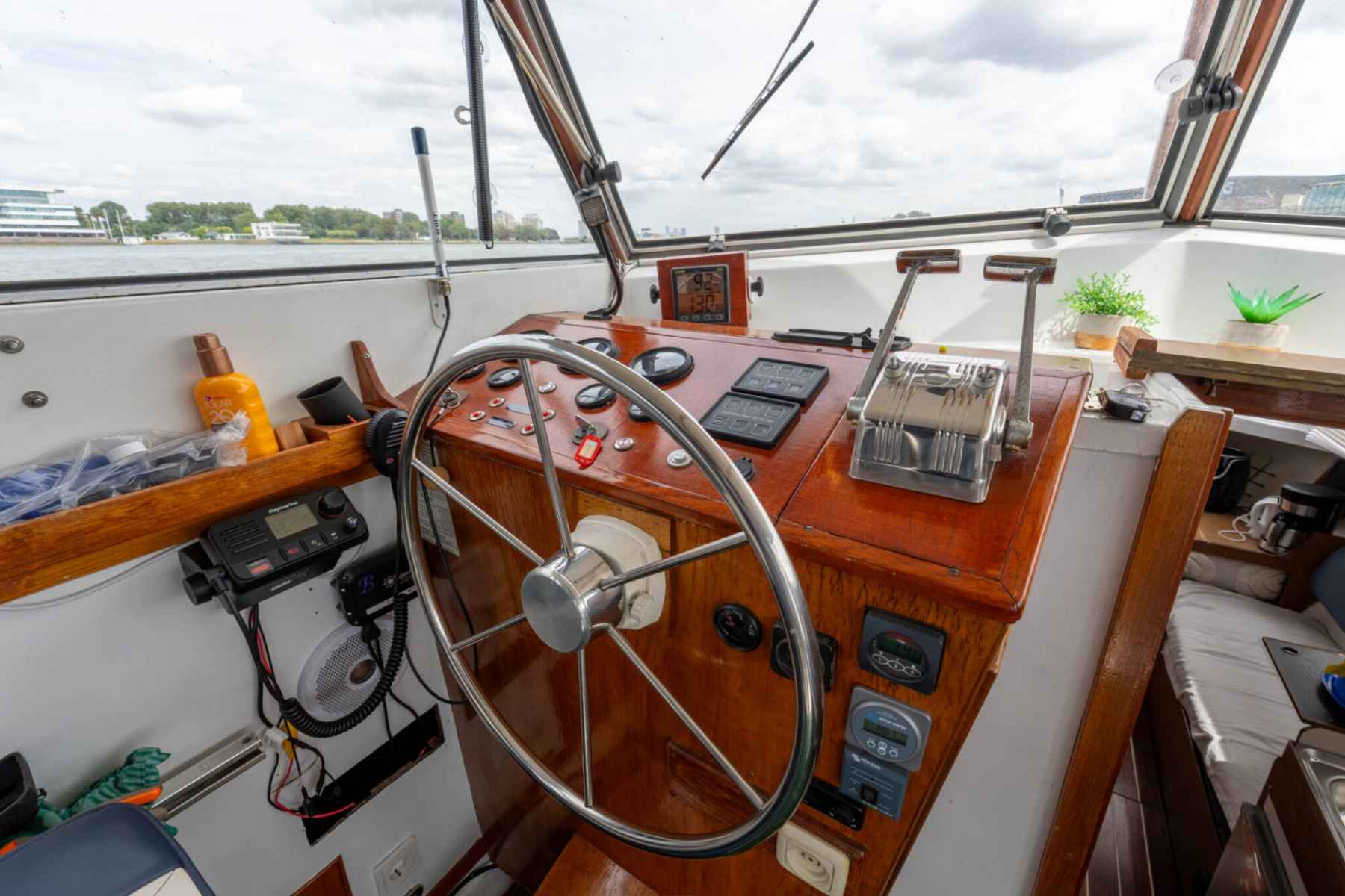 Motorboot Amerglass 32 OK AK