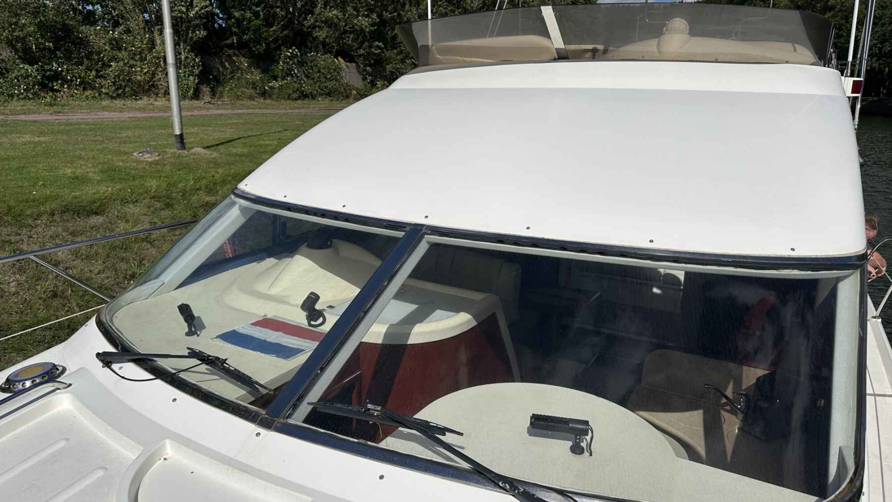 Motorboot Fairline Phantom 40 Flybridge