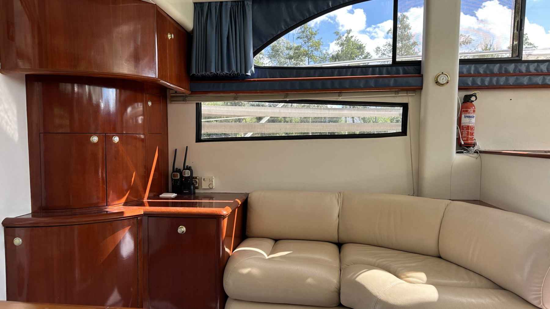 Motorboot Fairline Phantom 40 Flybridge