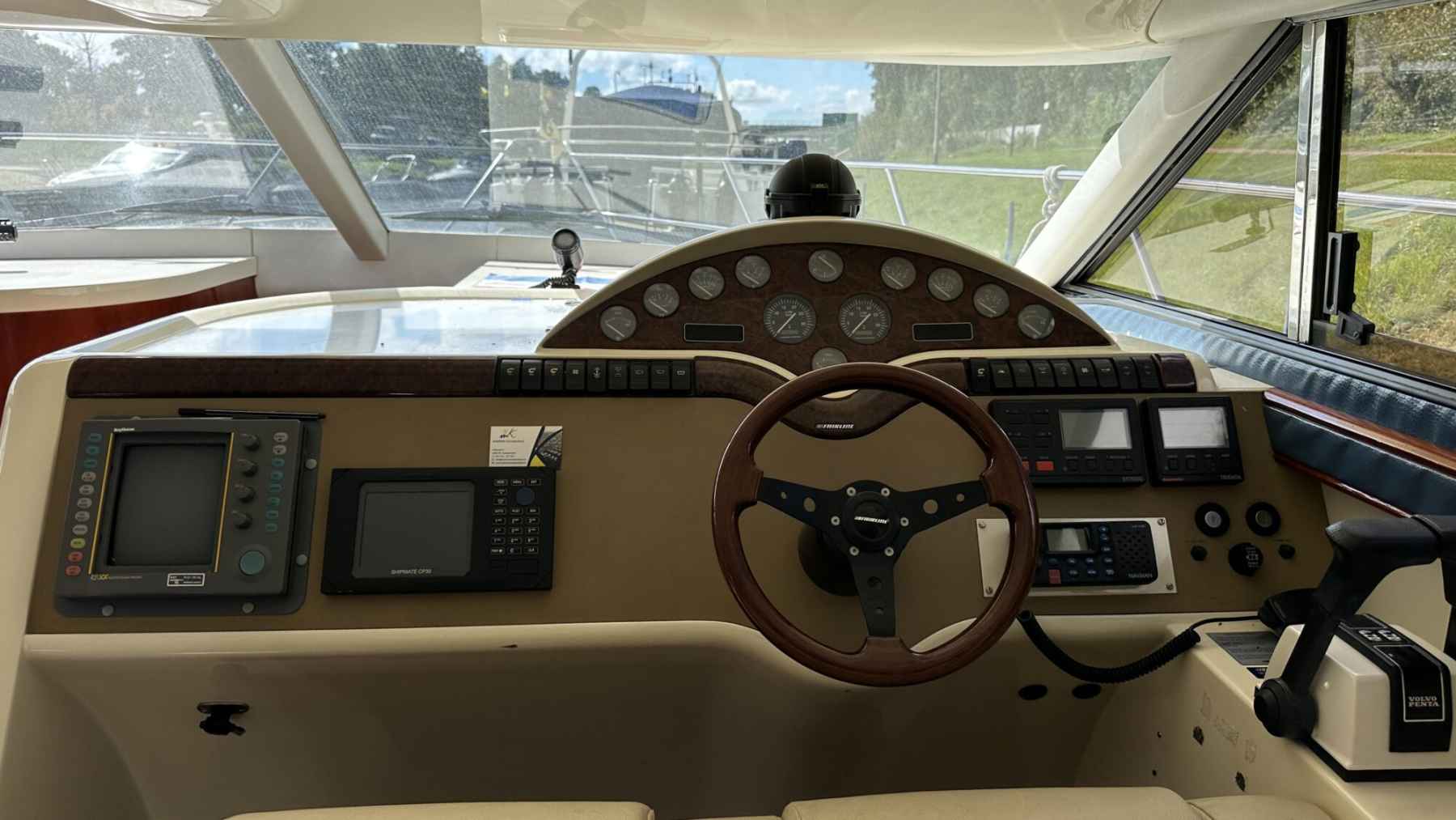 Motorboot Fairline Phantom 40 Flybridge
