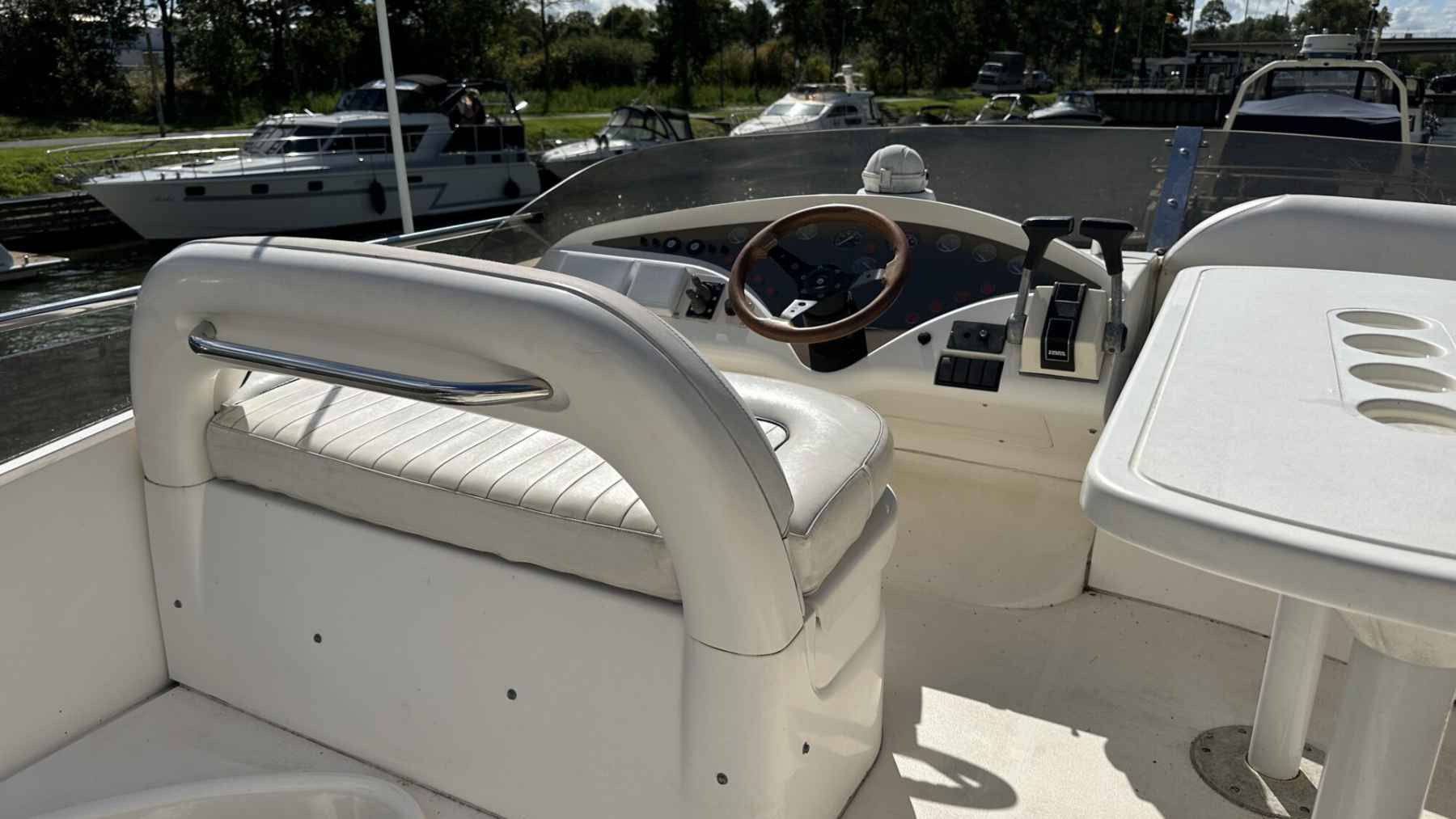 Motorboot Fairline Phantom 40 Flybridge